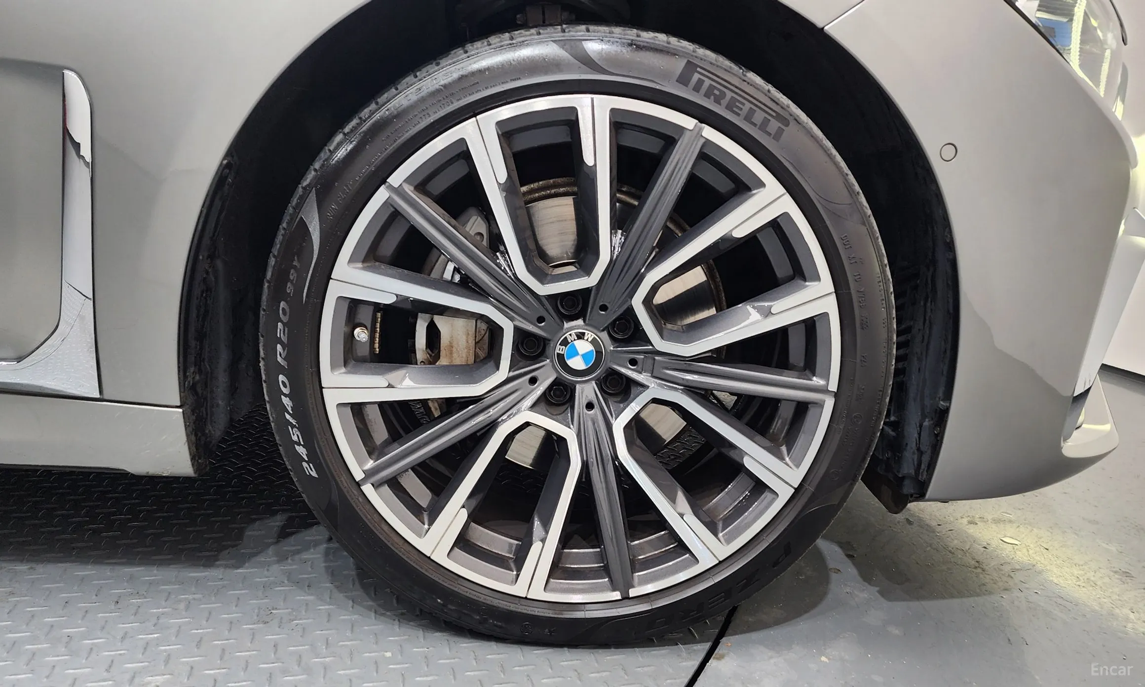 BMW 7 Series (G11) превью 5