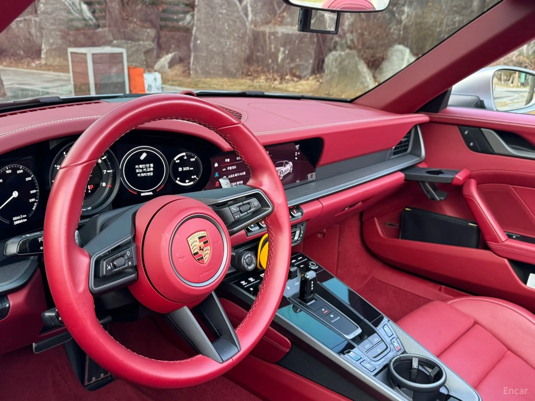 Porsche 911 (992) превью 14