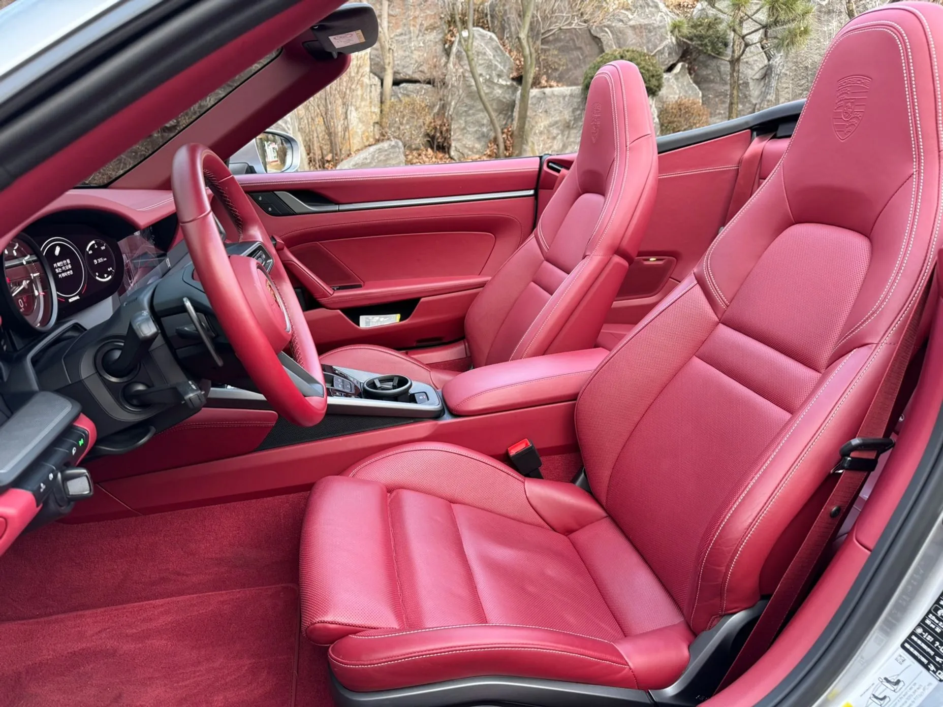 Porsche 911 (992) превью 7