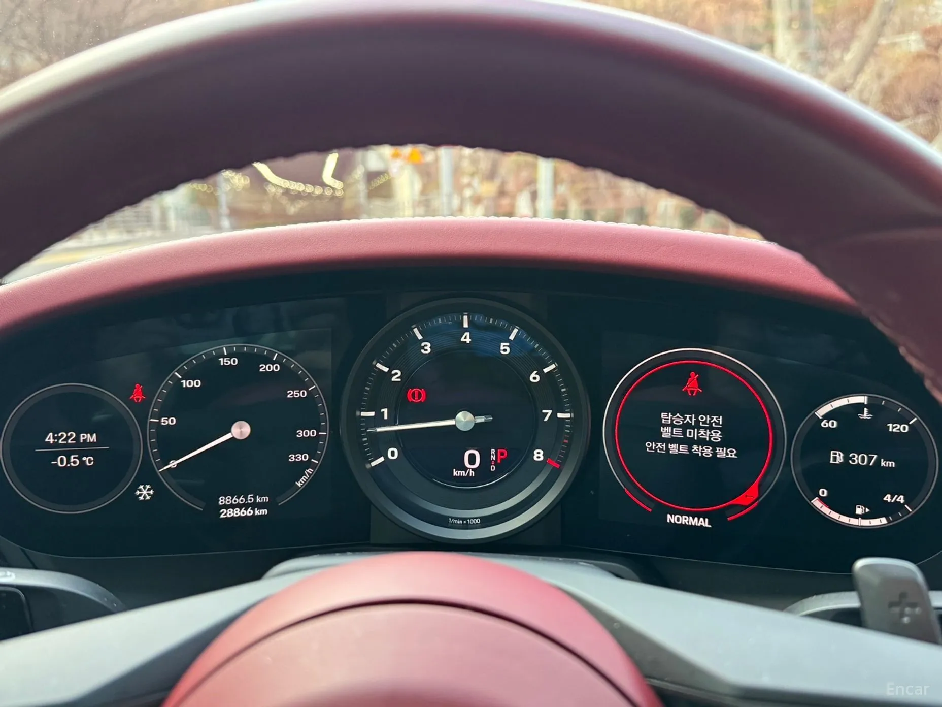 Porsche 911 (992) превью 8