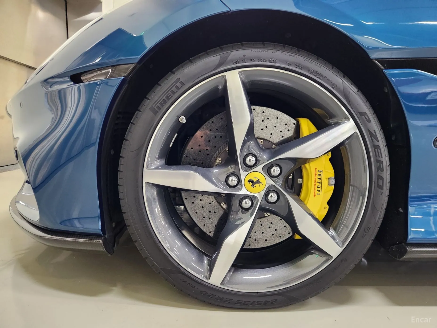 Ferrari Portofino превью 20