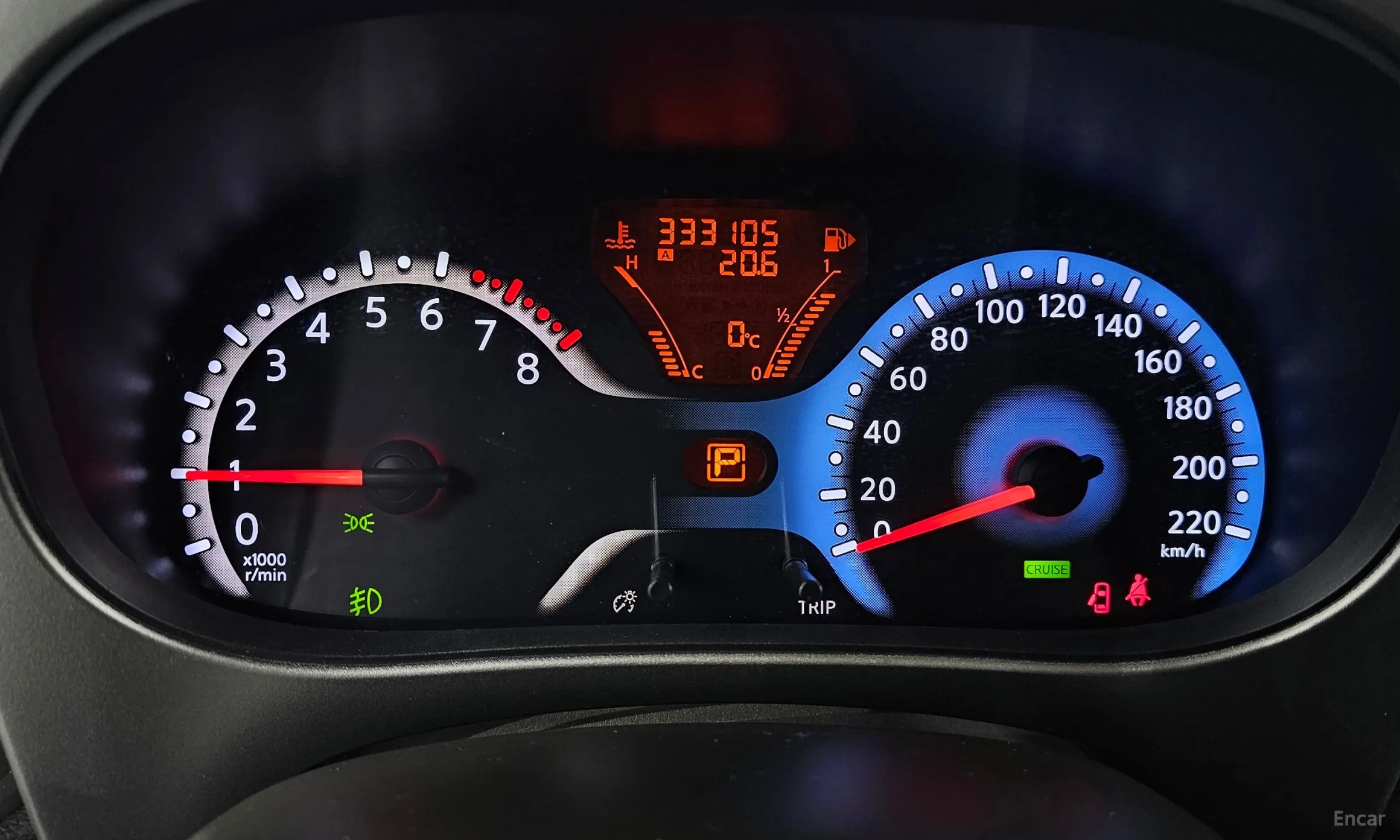 Nissan Cube превью 8