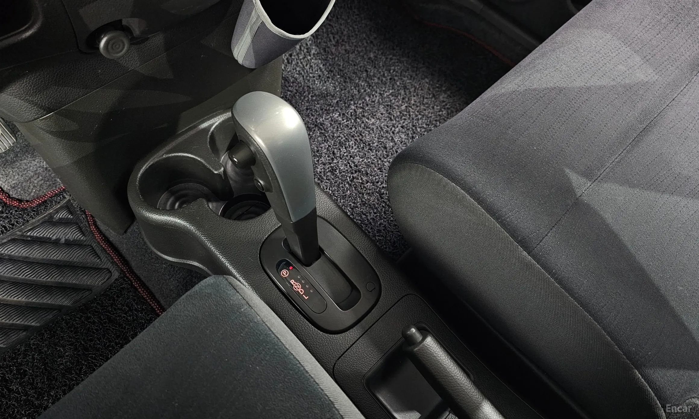 Nissan Cube превью 9