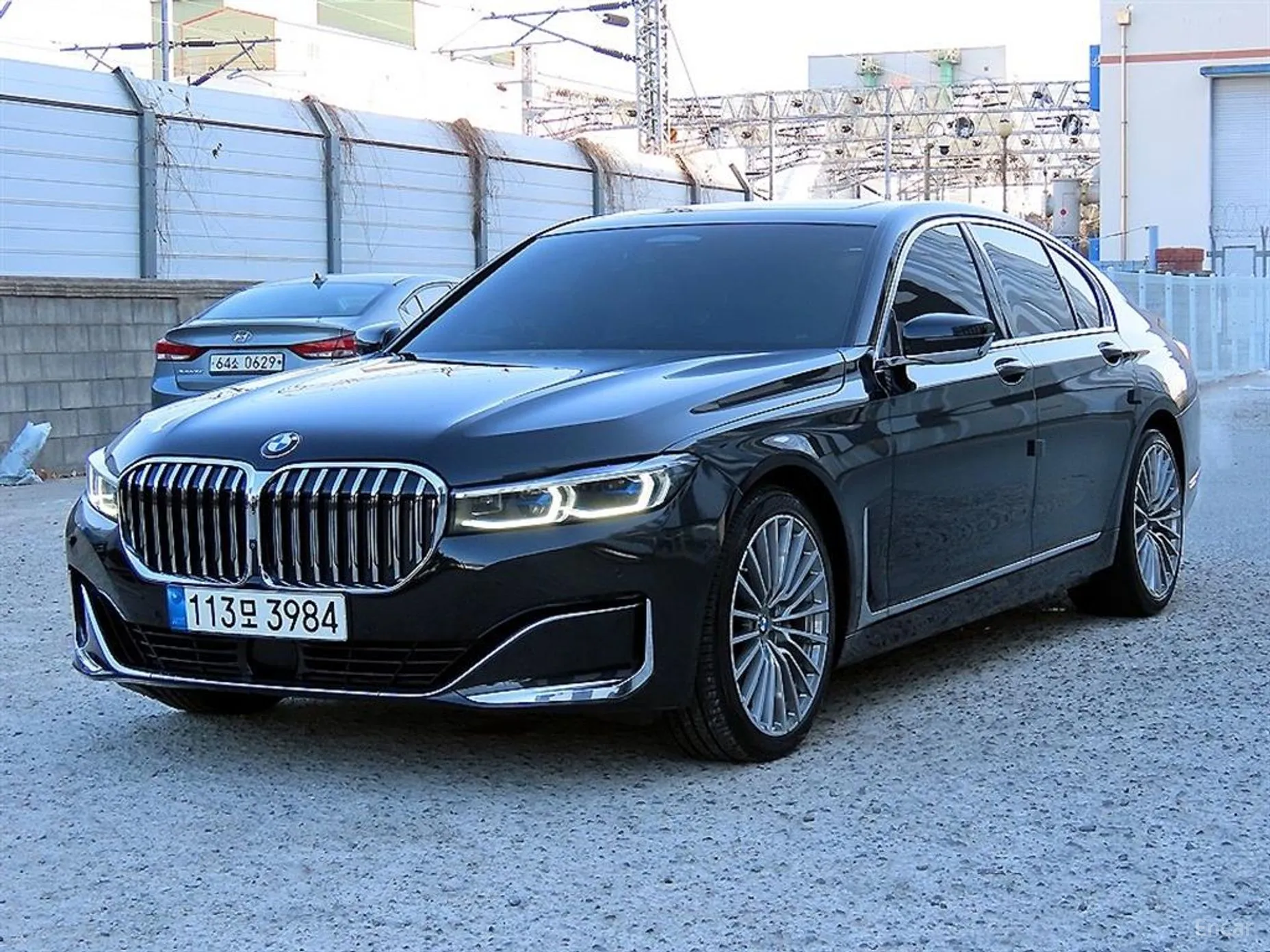 BMW 7 Series (G11)