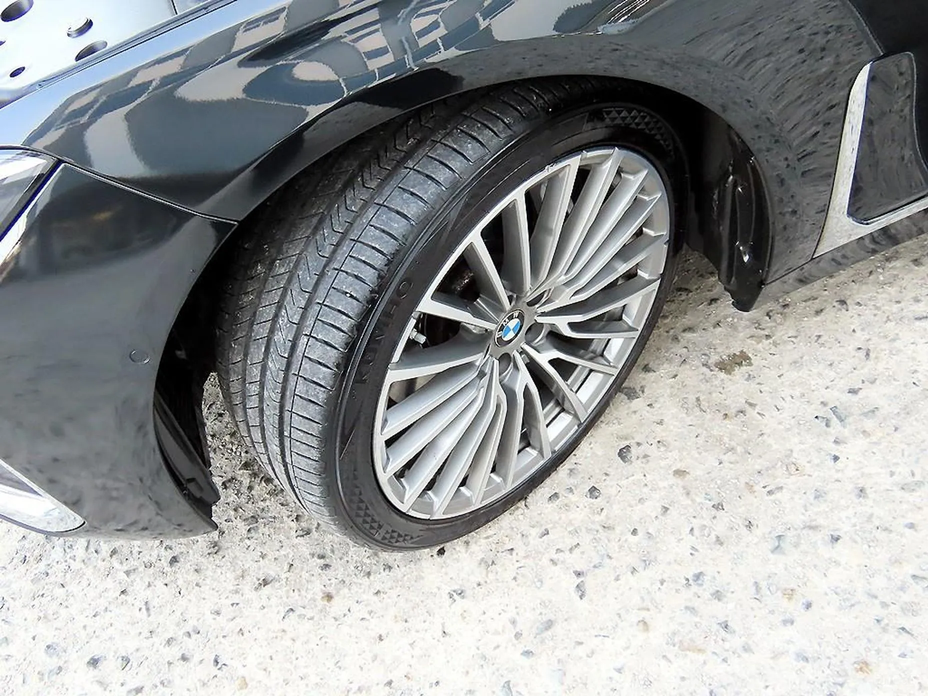 BMW 7 Series (G11) превью 20