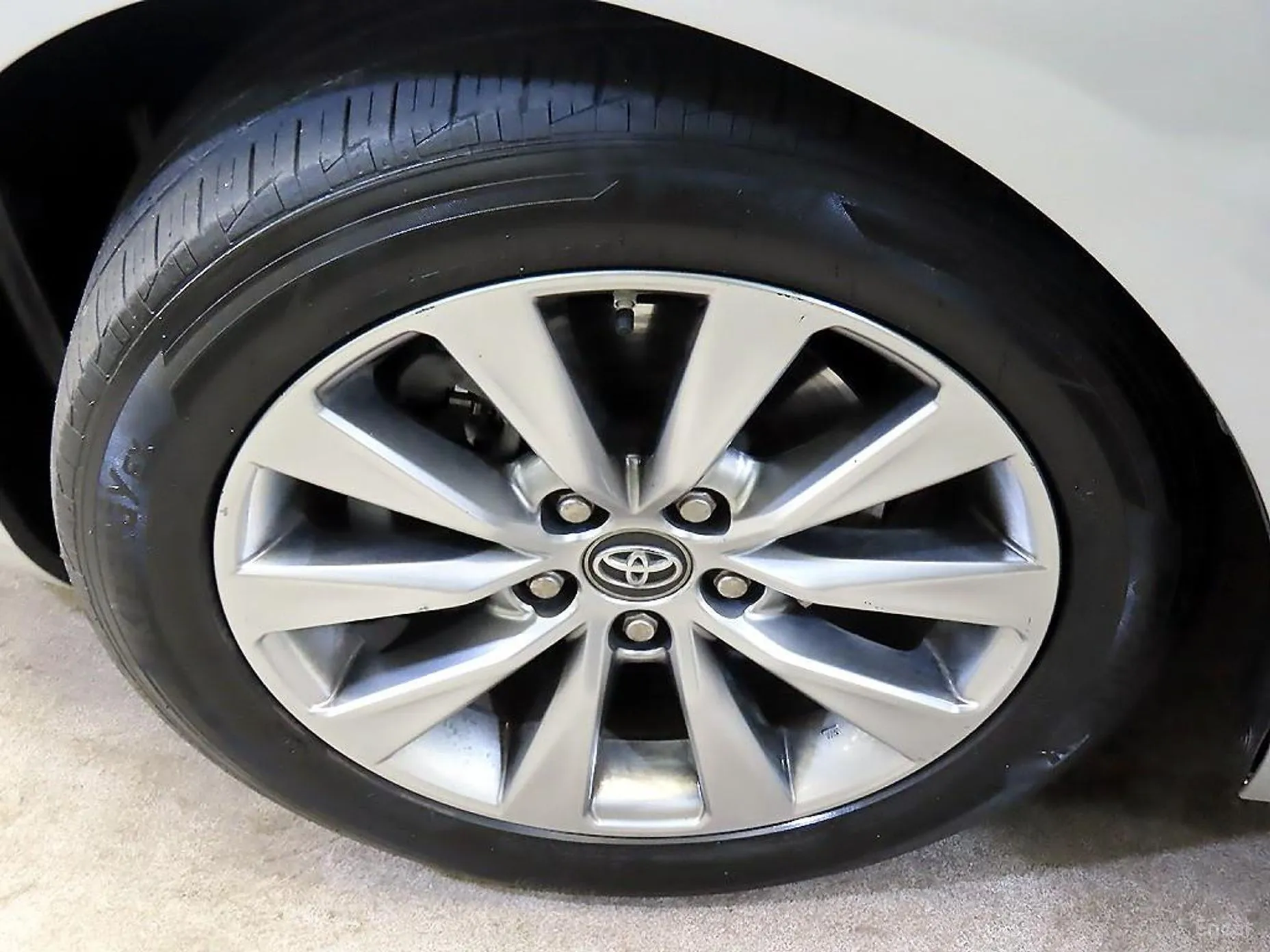 Toyota Camry (XV70) превью 19