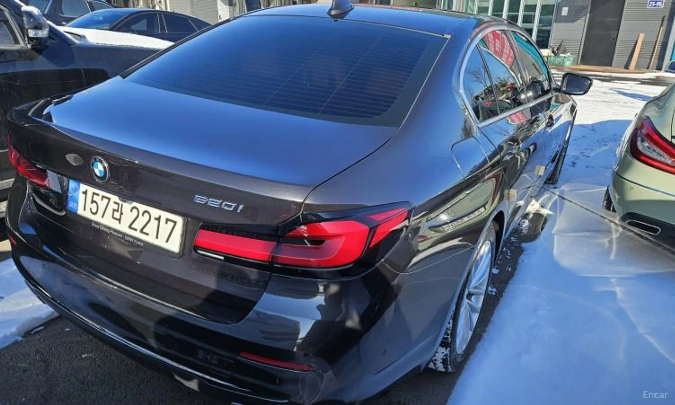 BMW 5 Series (G30) превью 4