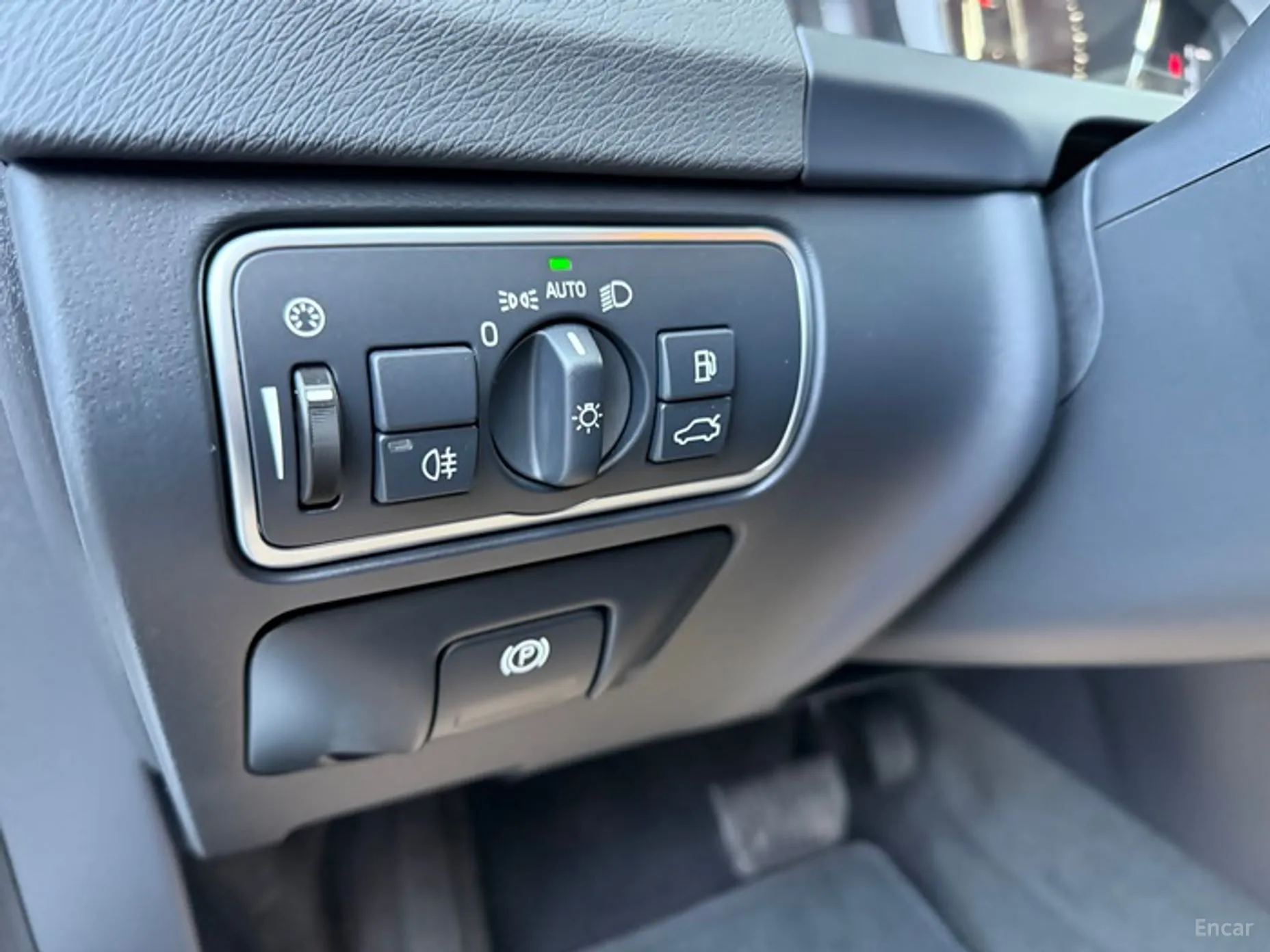 Volvo V60 превью 18