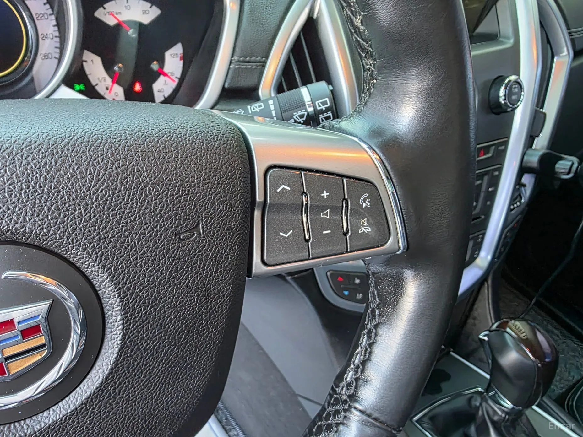 Cadillac All new SRX превью 13