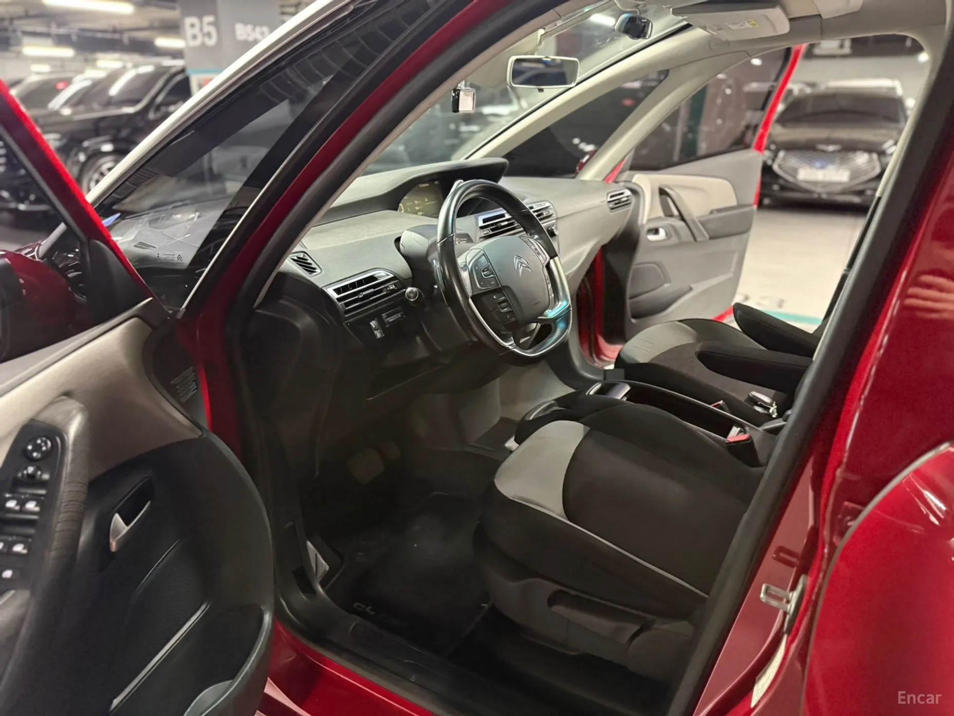 Citroën/DS Grand C4 Picasso превью 8