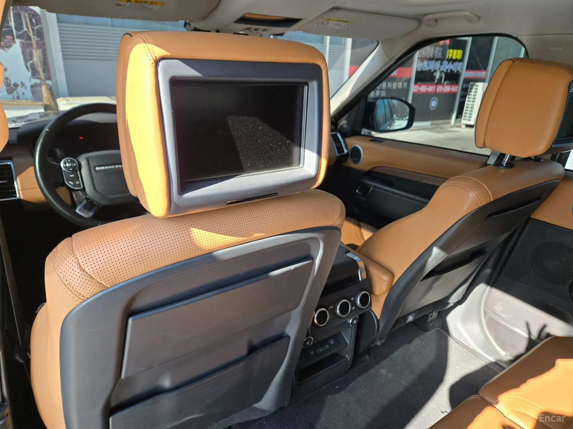 Land Rover Discovery 5 превью 6