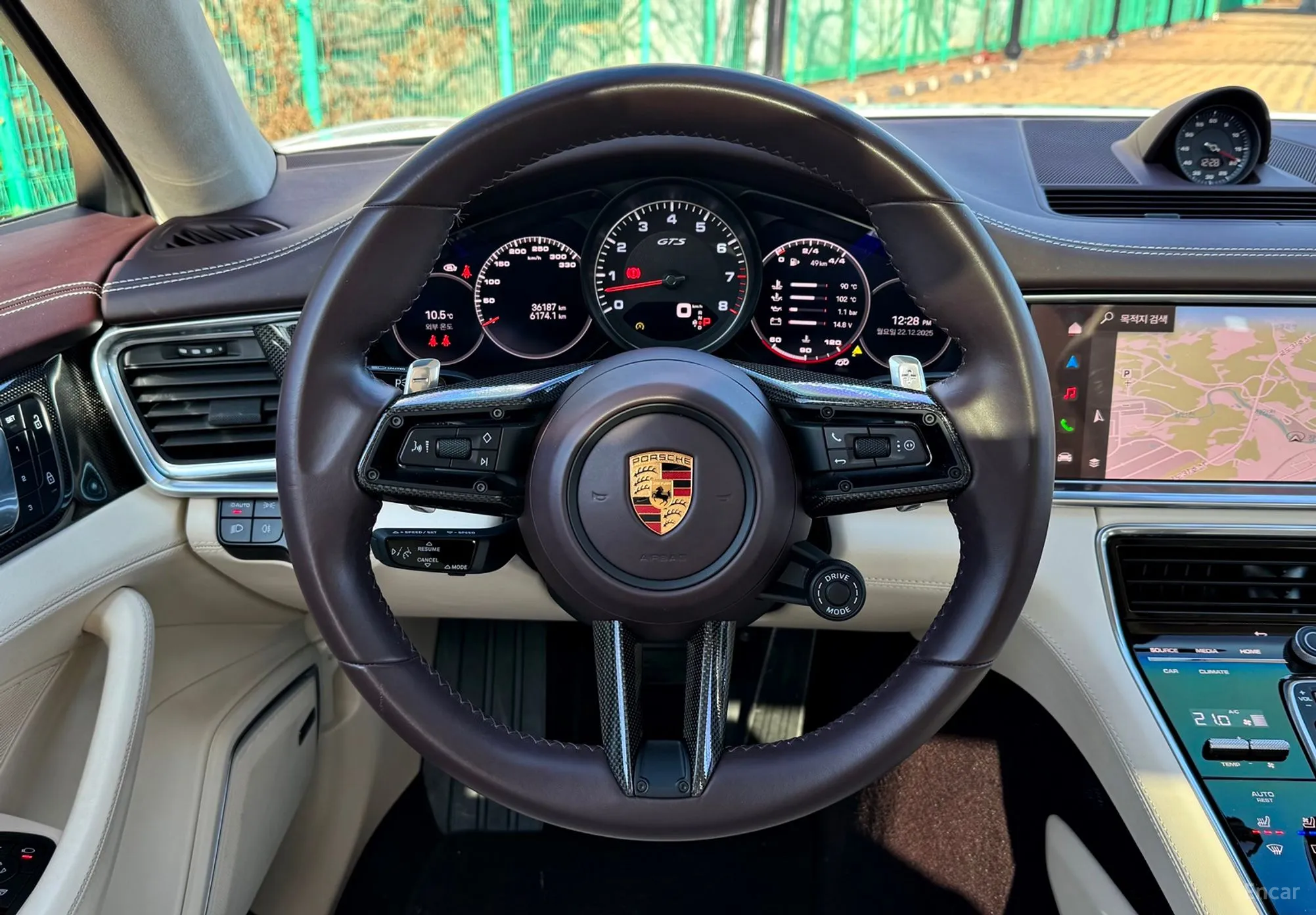 Porsche Panamera (971) превью 12
