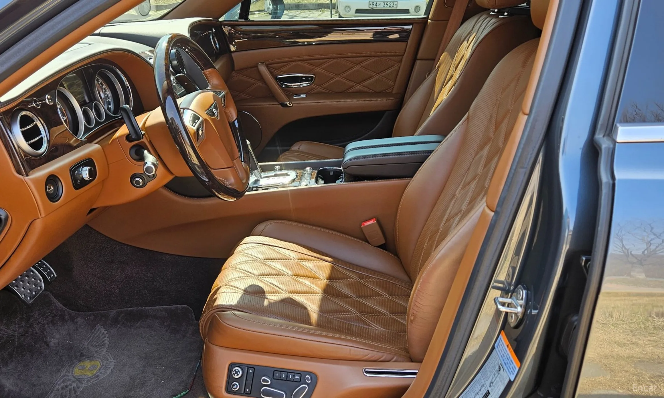 Bentley Flying Spur 2nd Generation превью 13