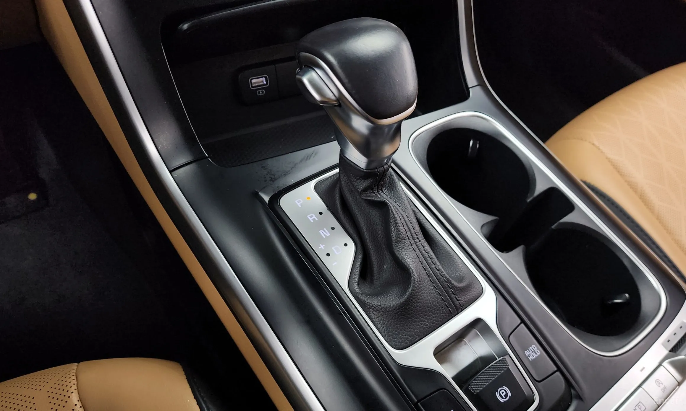 Kia Carnival Gen 4 превью 9