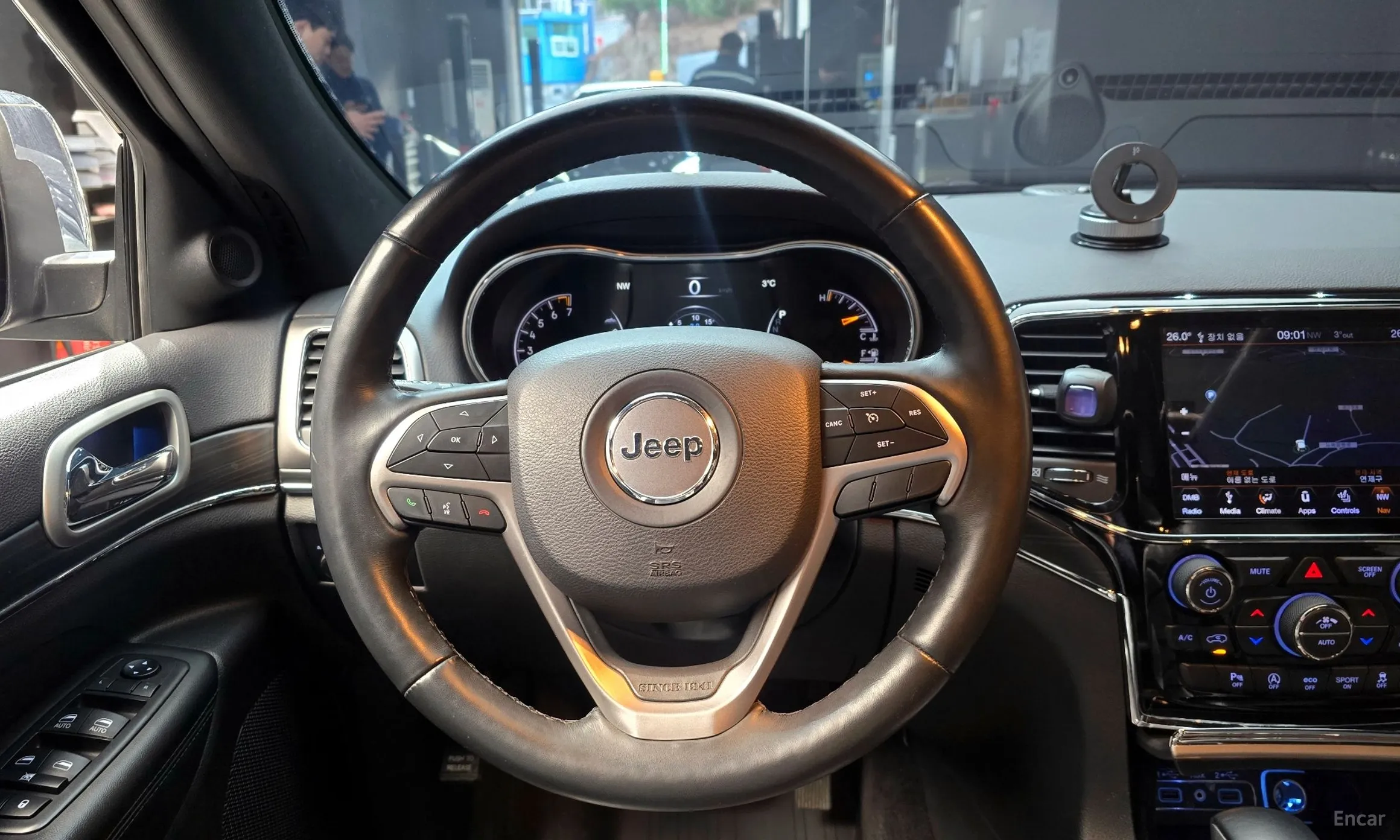 Jeep Grand Cherokee превью 14