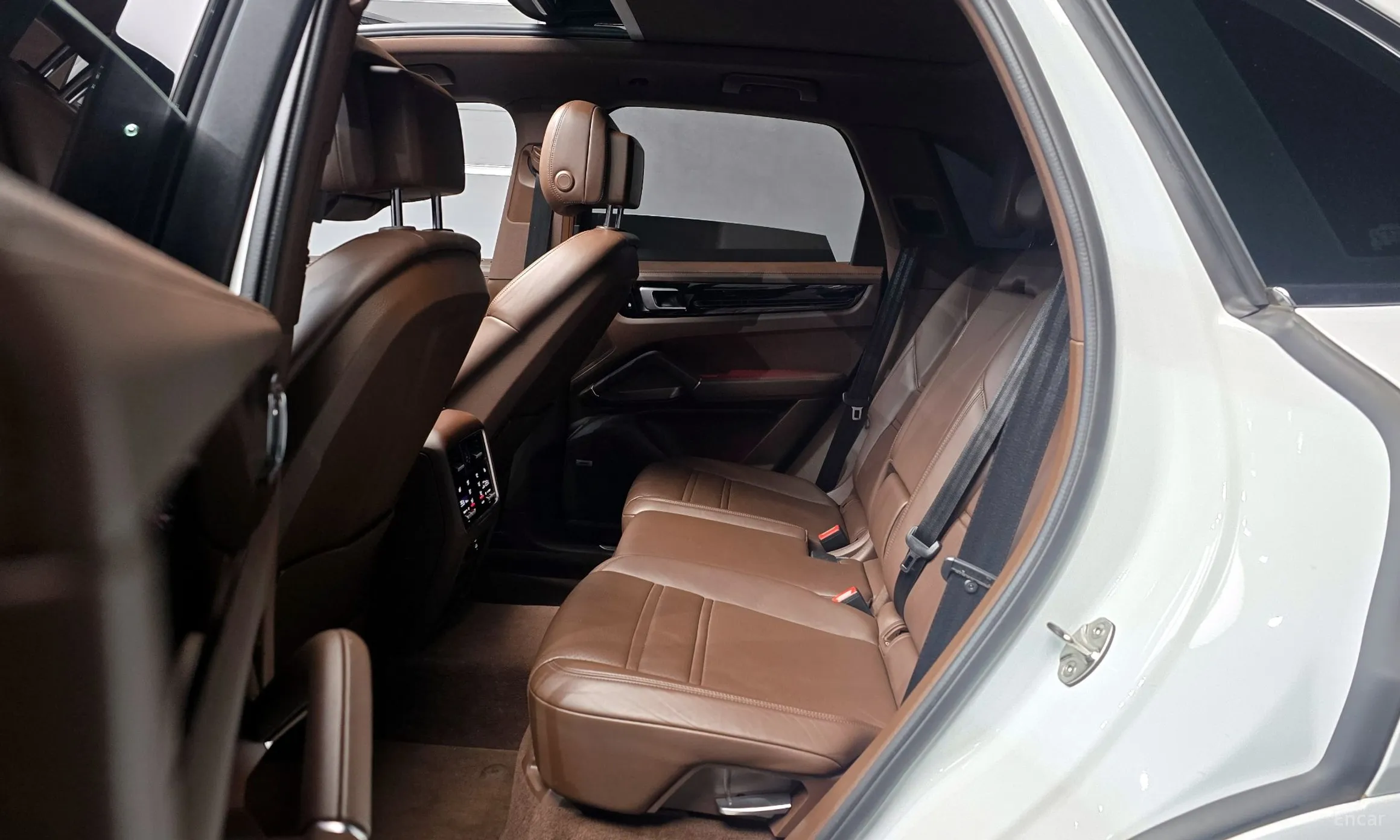 Porsche Cayenne (PO536) превью 13