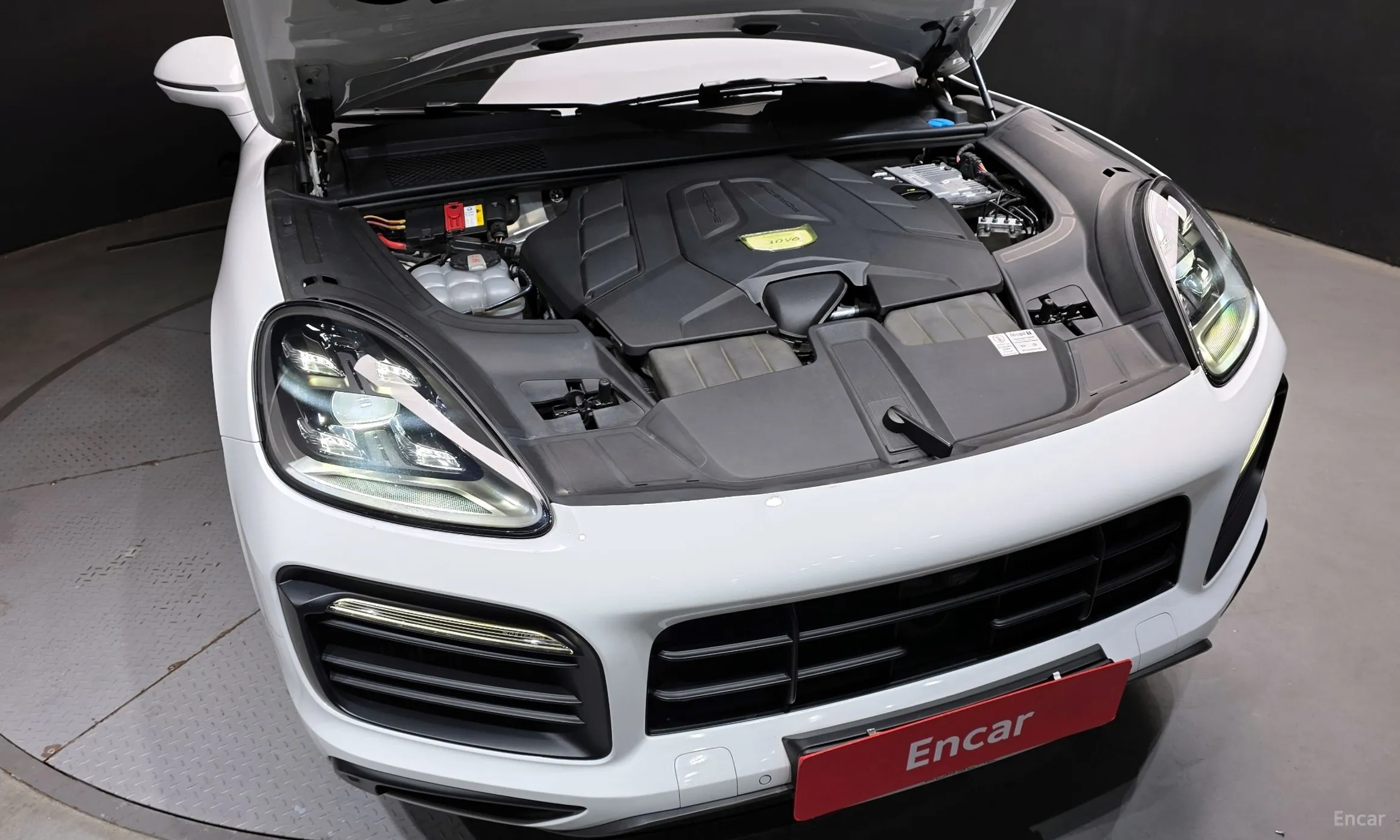 Porsche Cayenne (PO536) превью 6