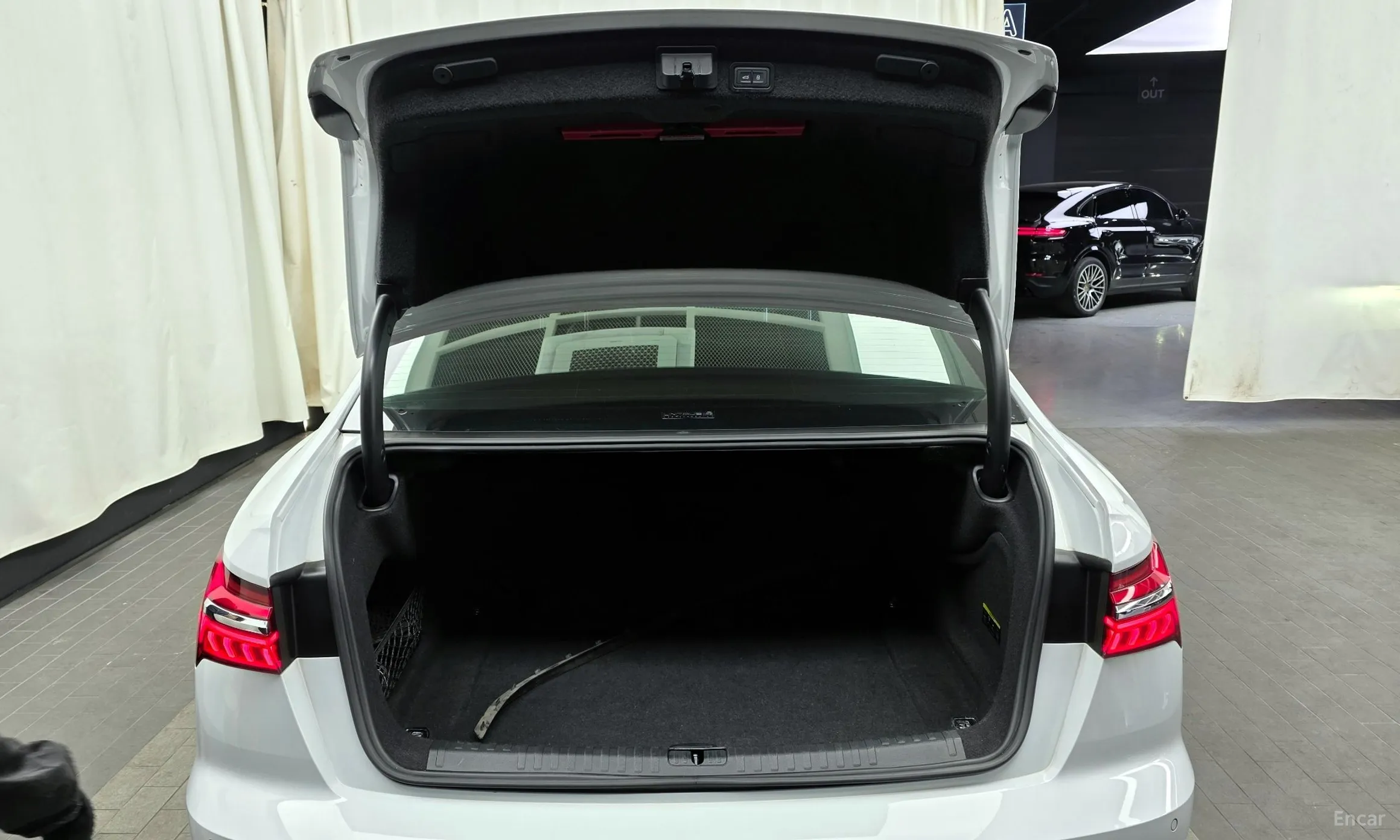 Audi A6 (C8) превью 20