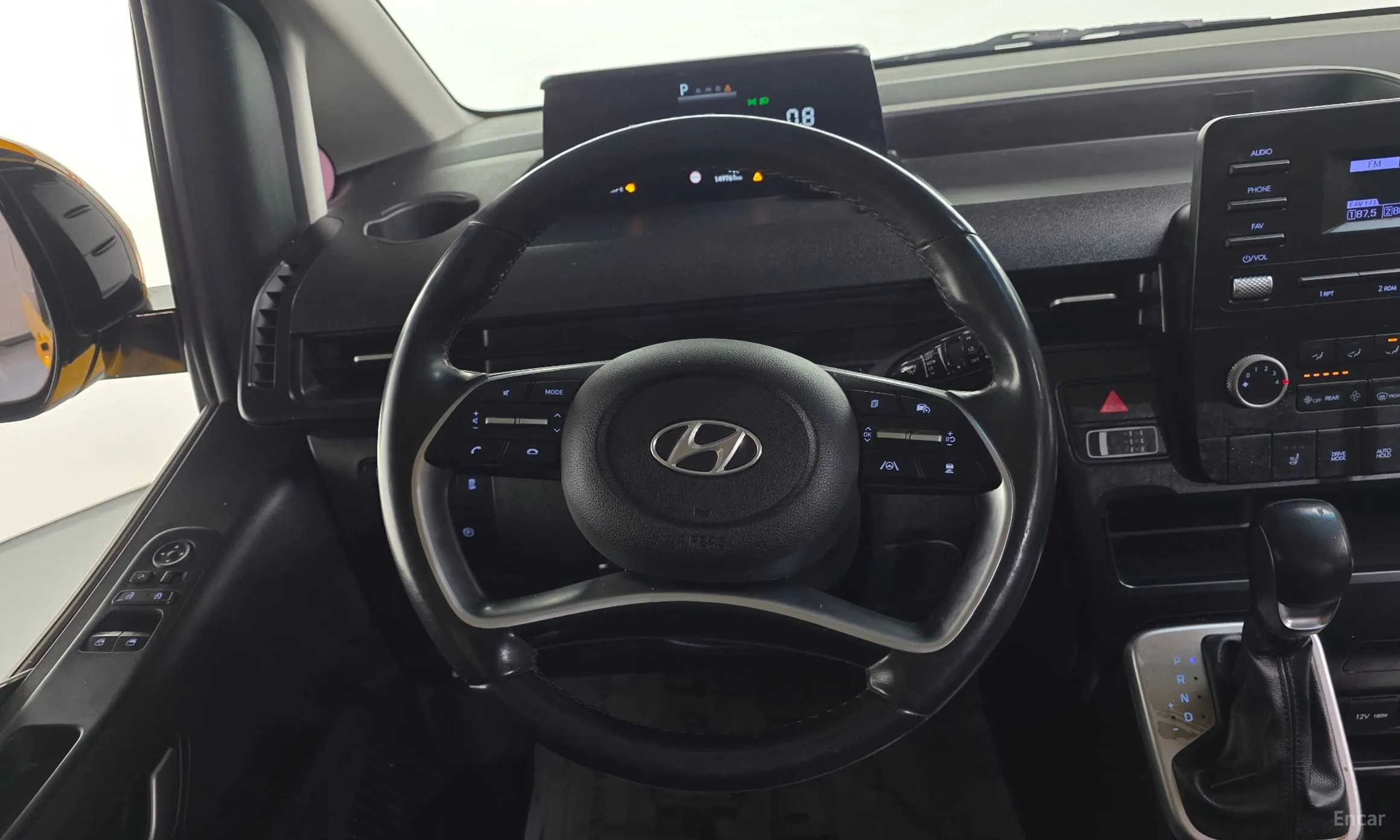 Hyundai Staria превью 14