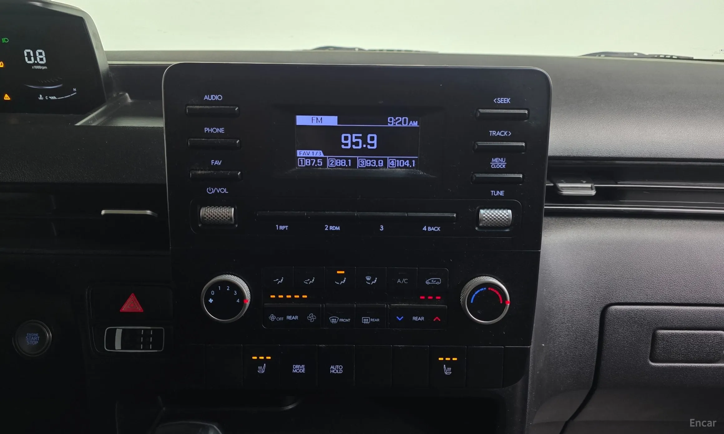 Hyundai Staria превью 15
