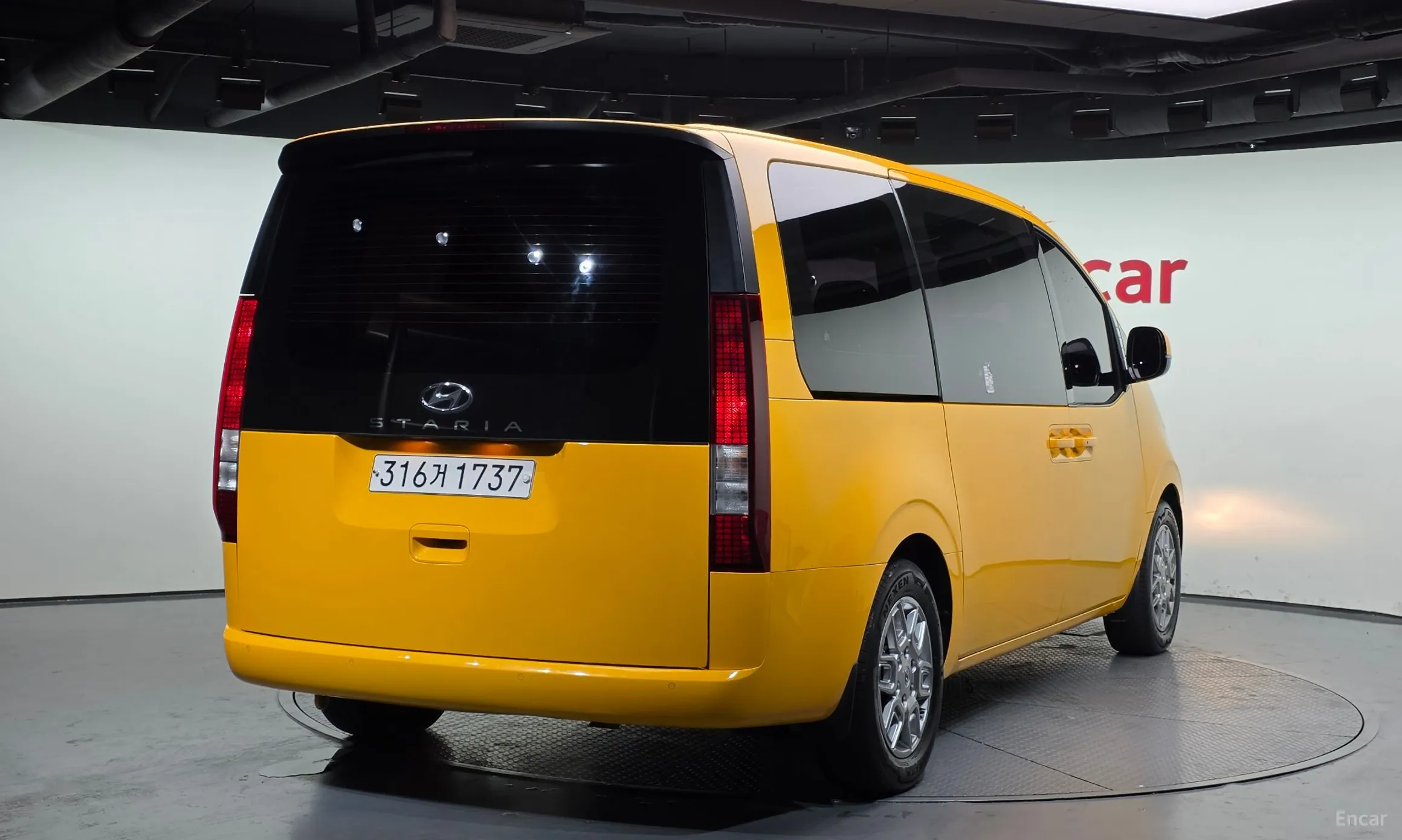 Hyundai Staria превью 2