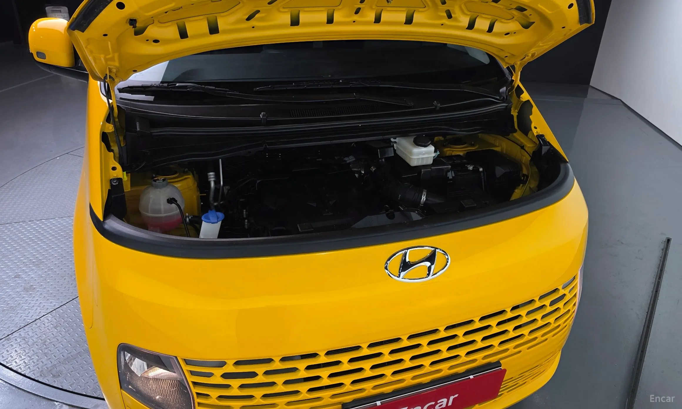 Hyundai Staria превью 6