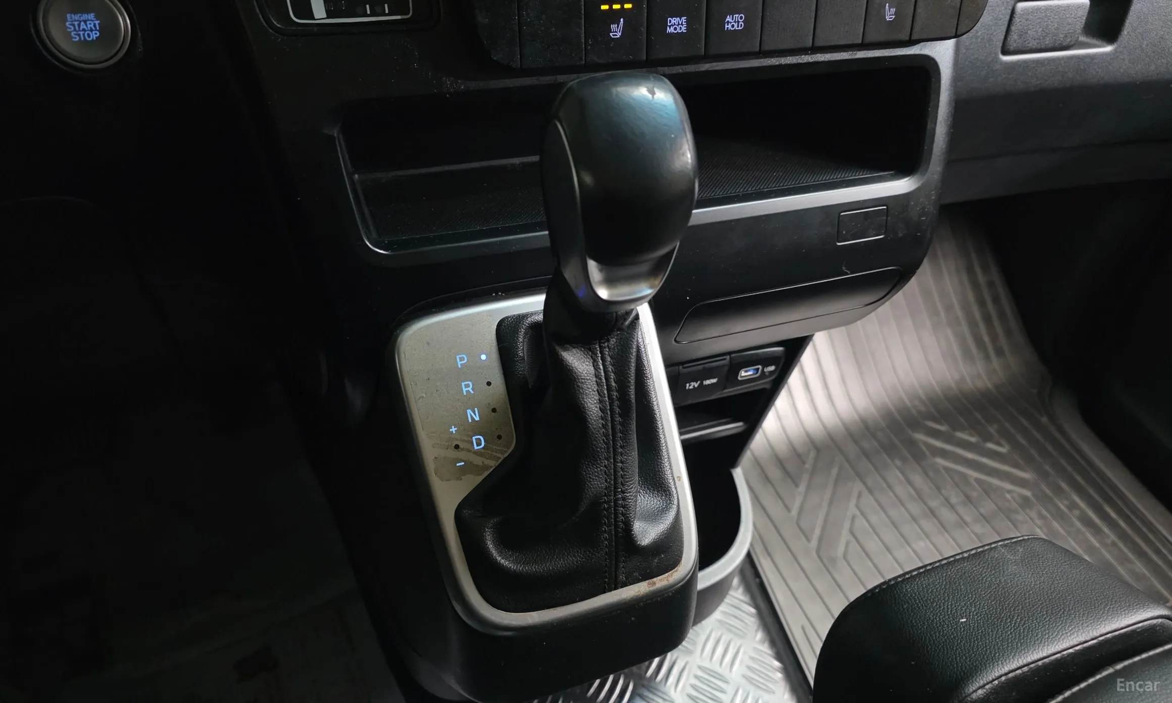 Hyundai Staria превью 9