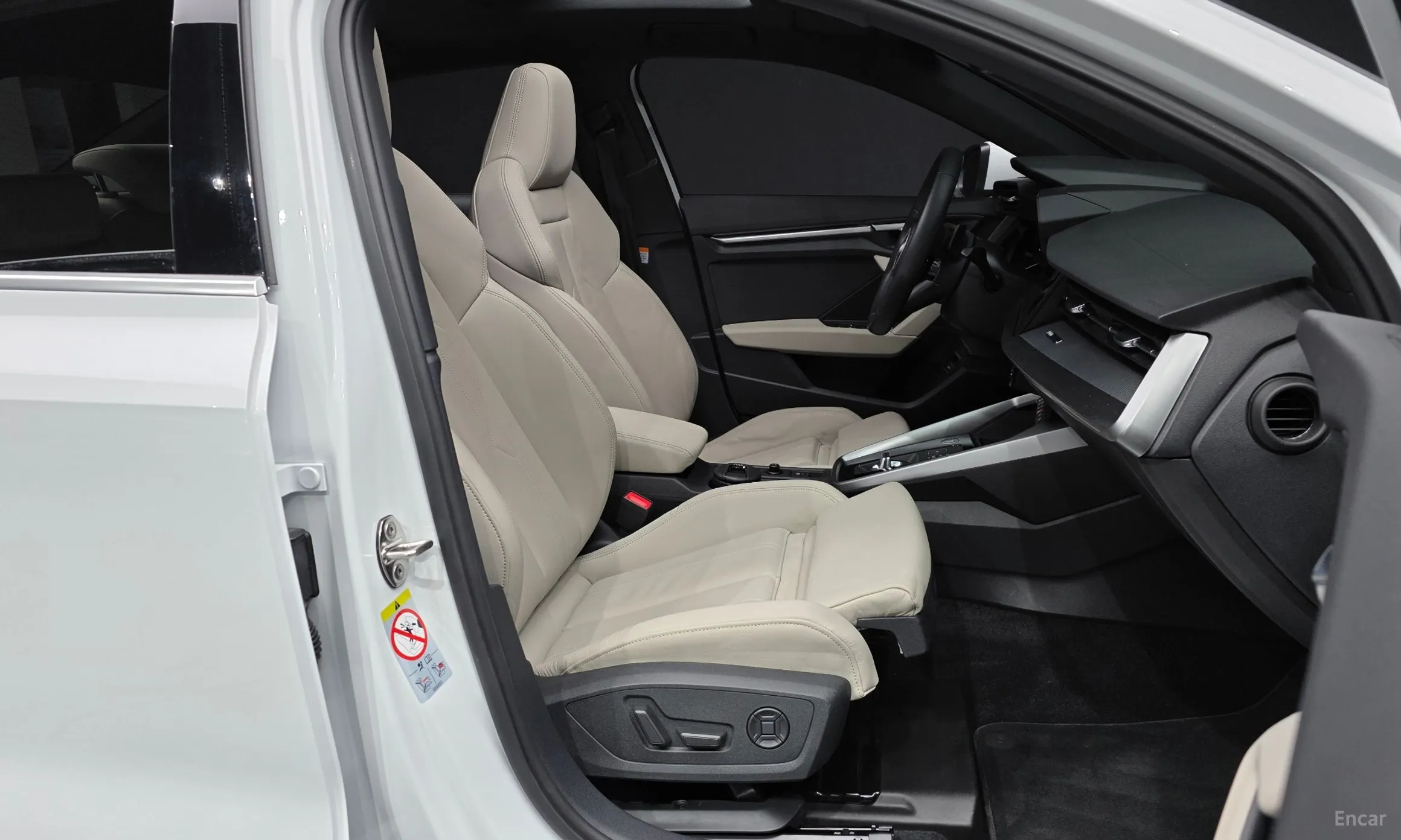 Audi A3 (8Y) превью 11