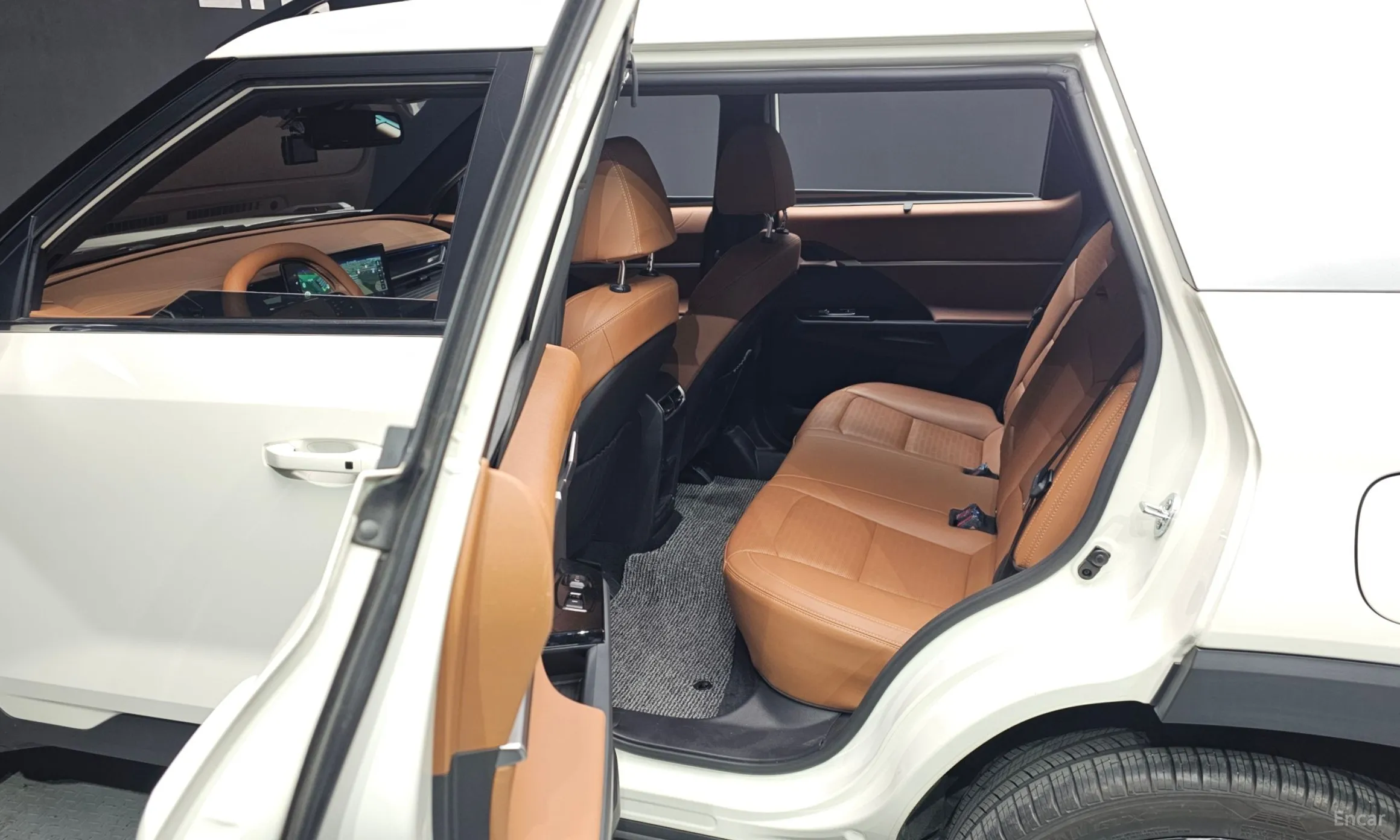 KG Mobility (SsangYong) Torres превью 13
