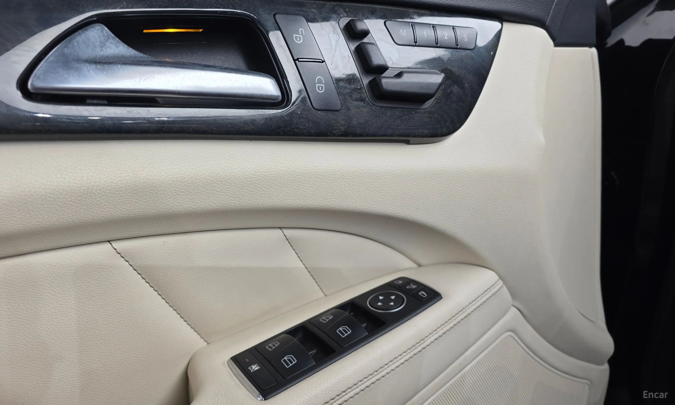 Mercedes Benz CLS-Class W218 превью 13