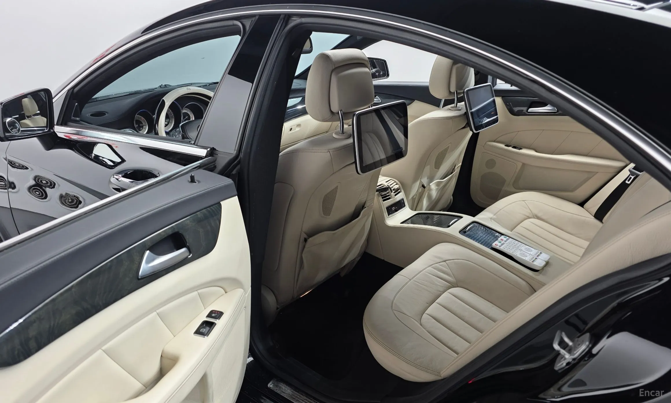 Mercedes Benz CLS-Class W218 превью 17
