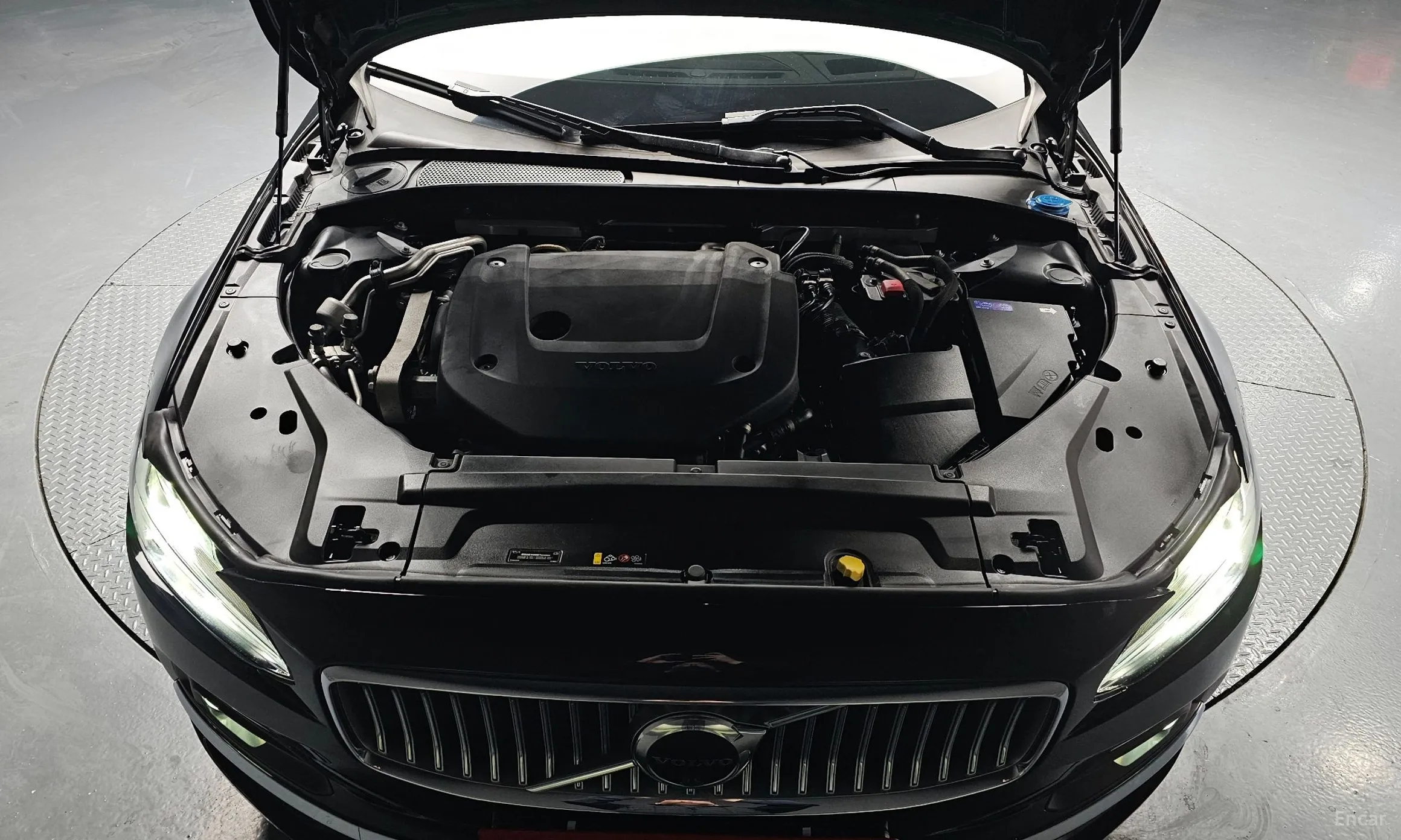 Volvo S90 превью 6