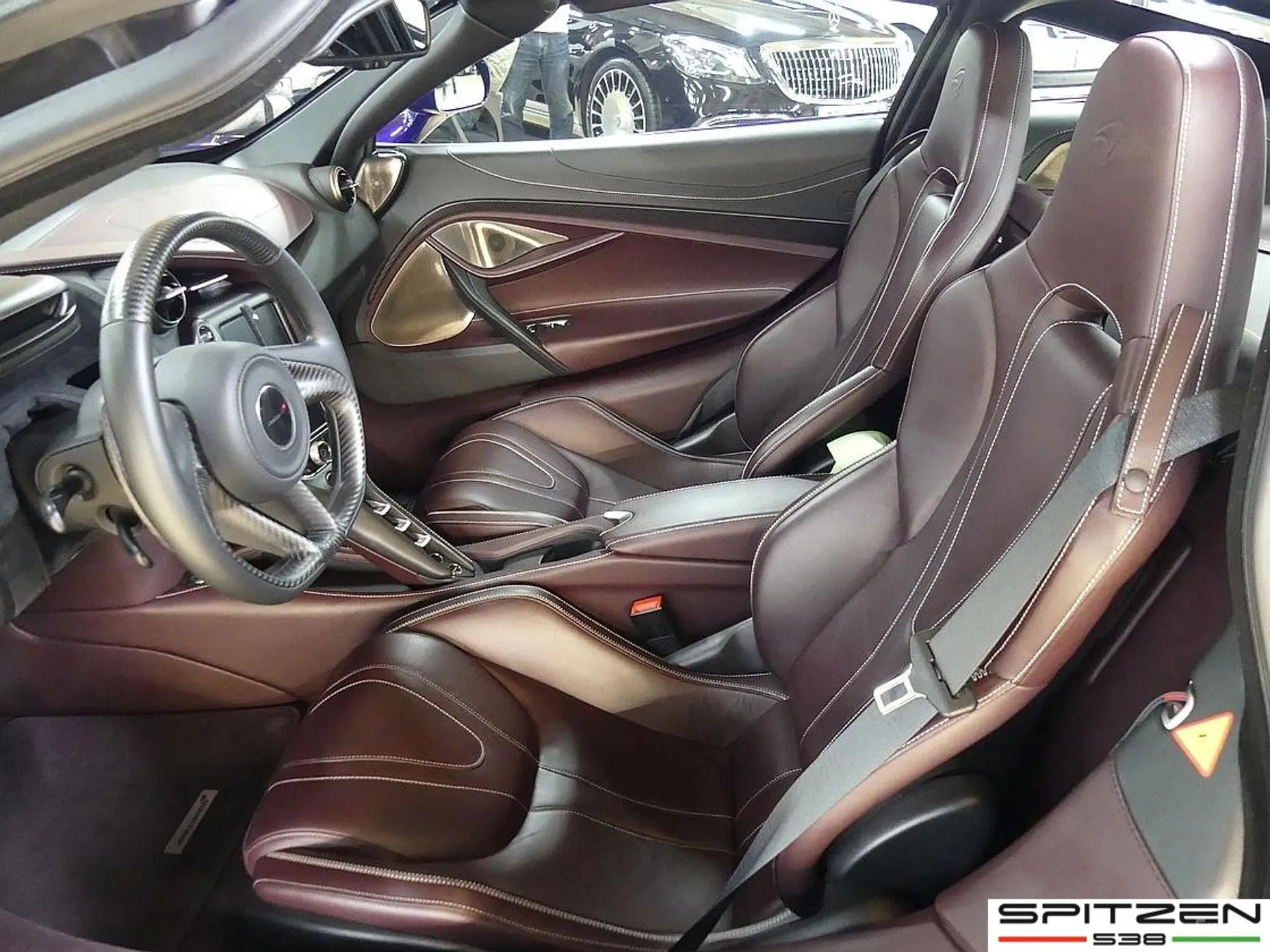 McLaren 720S превью 10