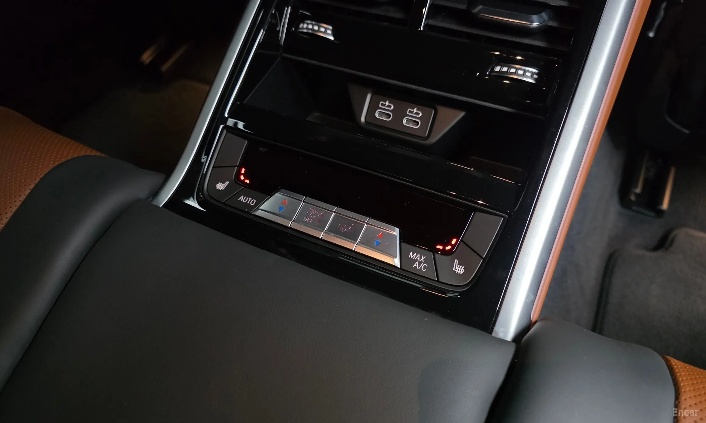 BMW 8-series (G15) превью 18