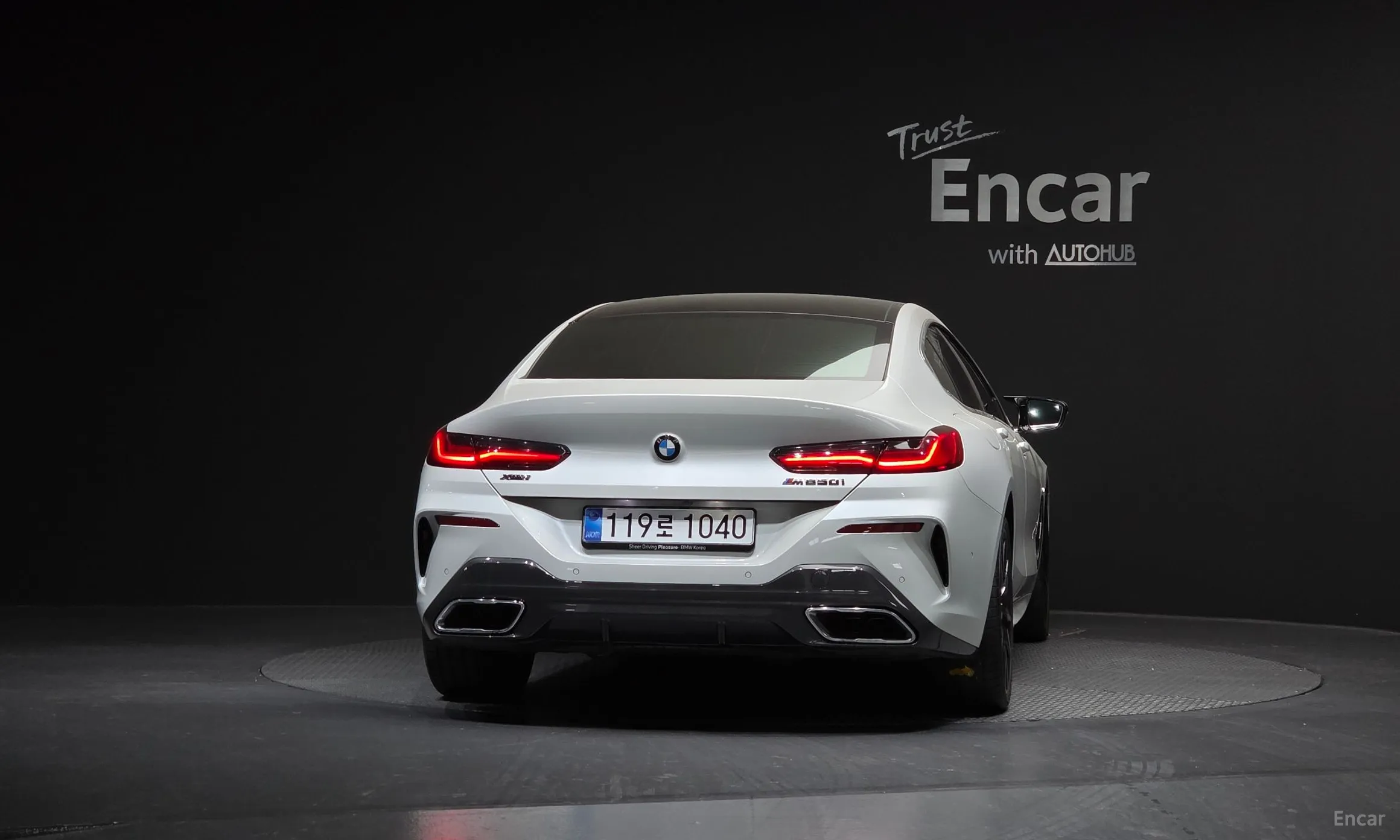 BMW 8-series (G15) превью 4