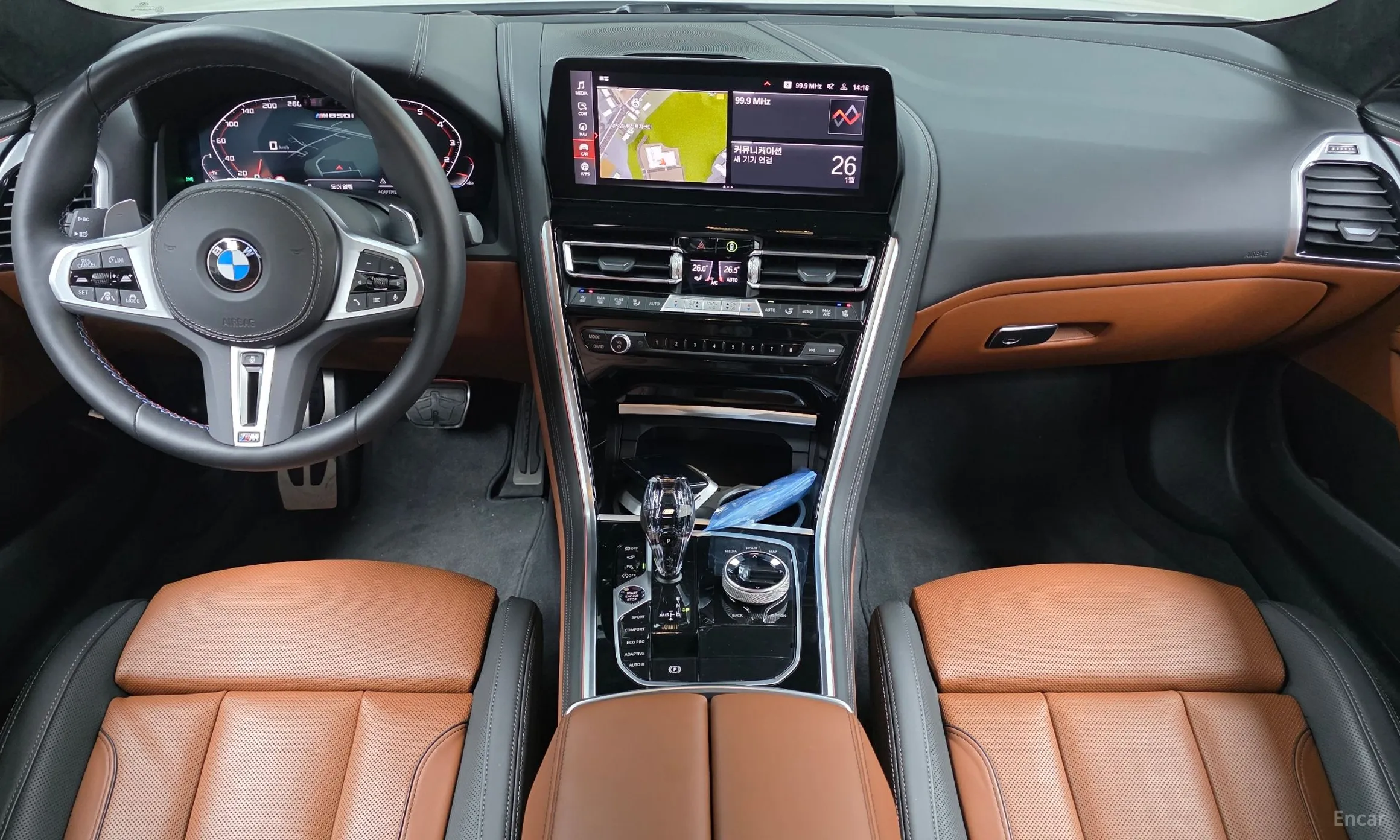 BMW 8-series (G15) превью 7