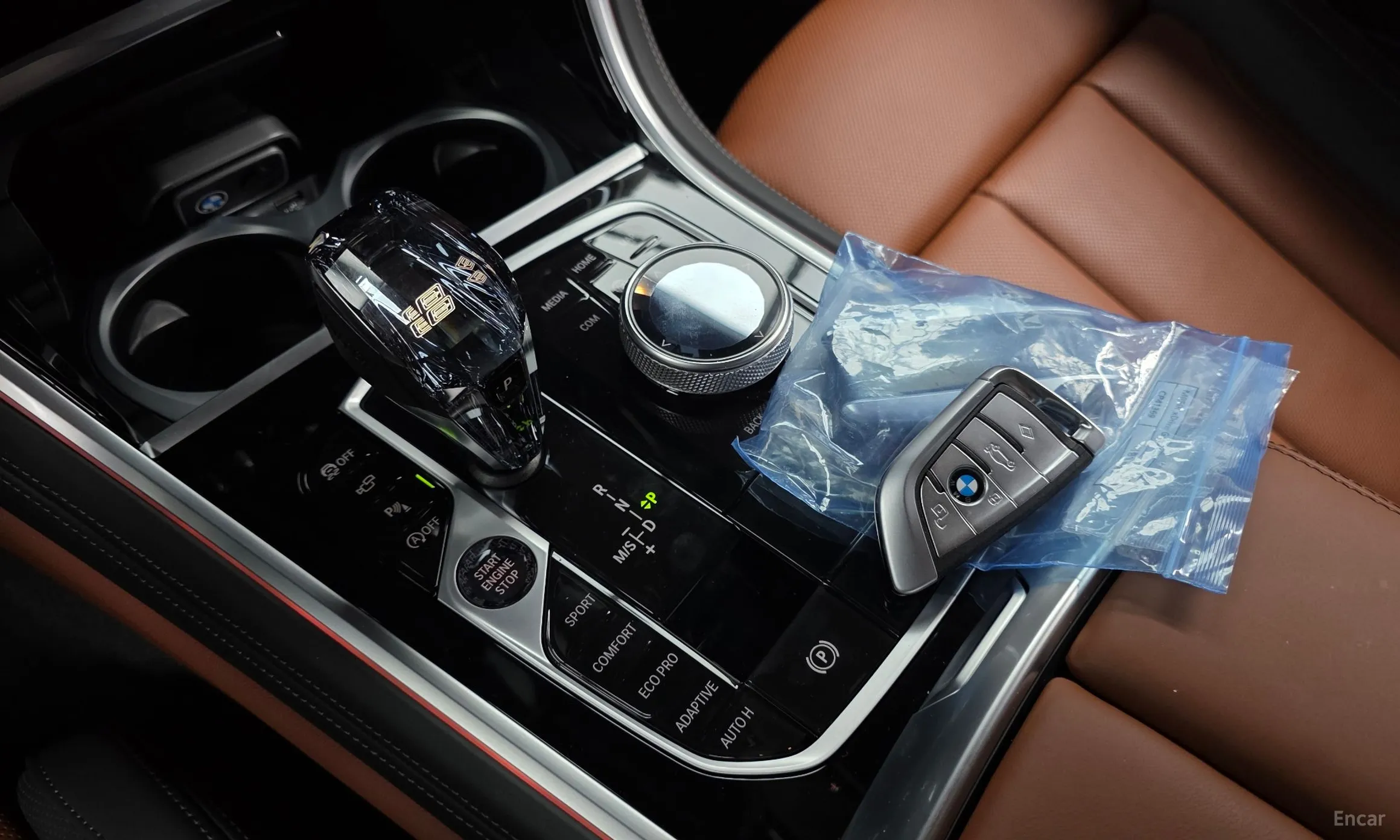 BMW 8-series (G15) превью 9