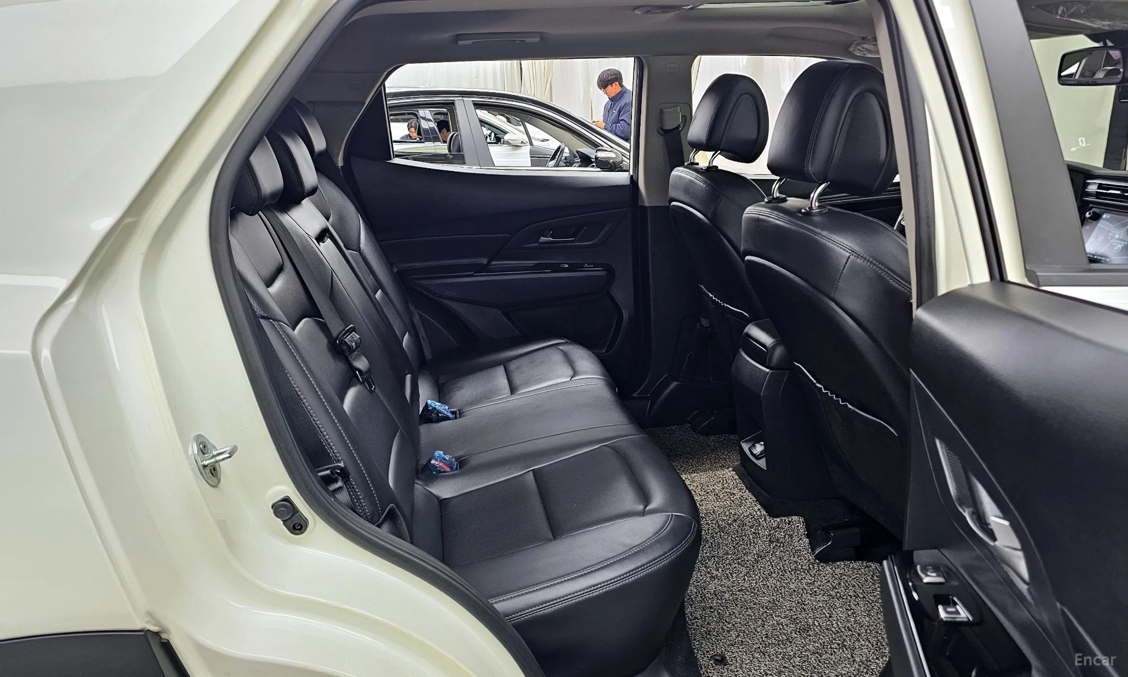 KG Mobility (SsangYong) Beautiful Korando превью 12