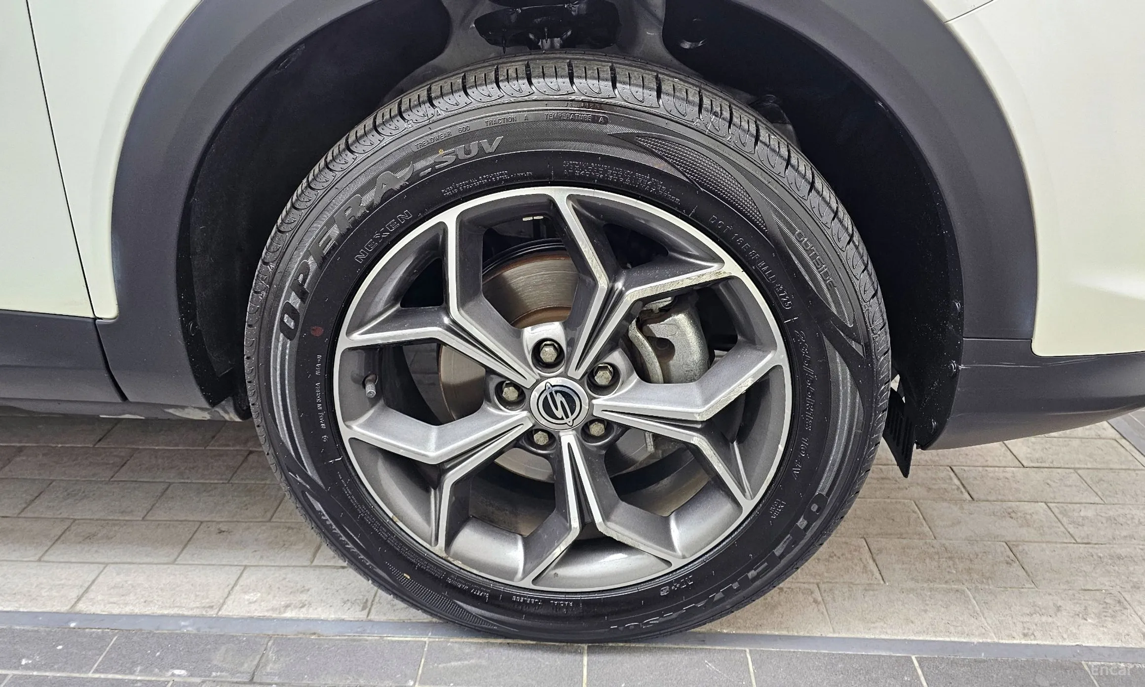KG Mobility (SsangYong) Beautiful Korando превью 5