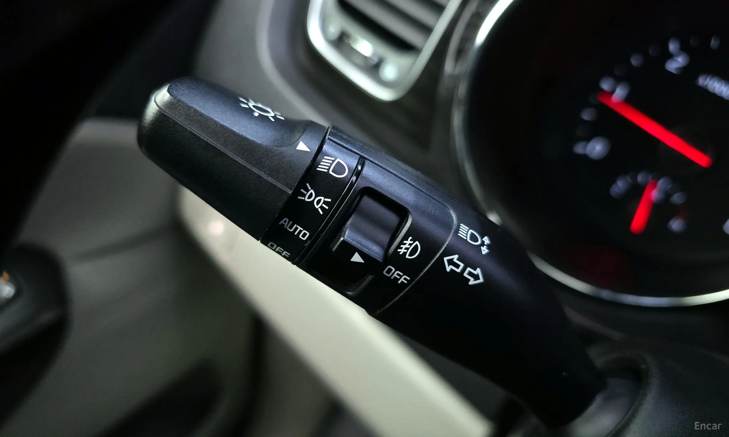 Kia Carnival превью 19