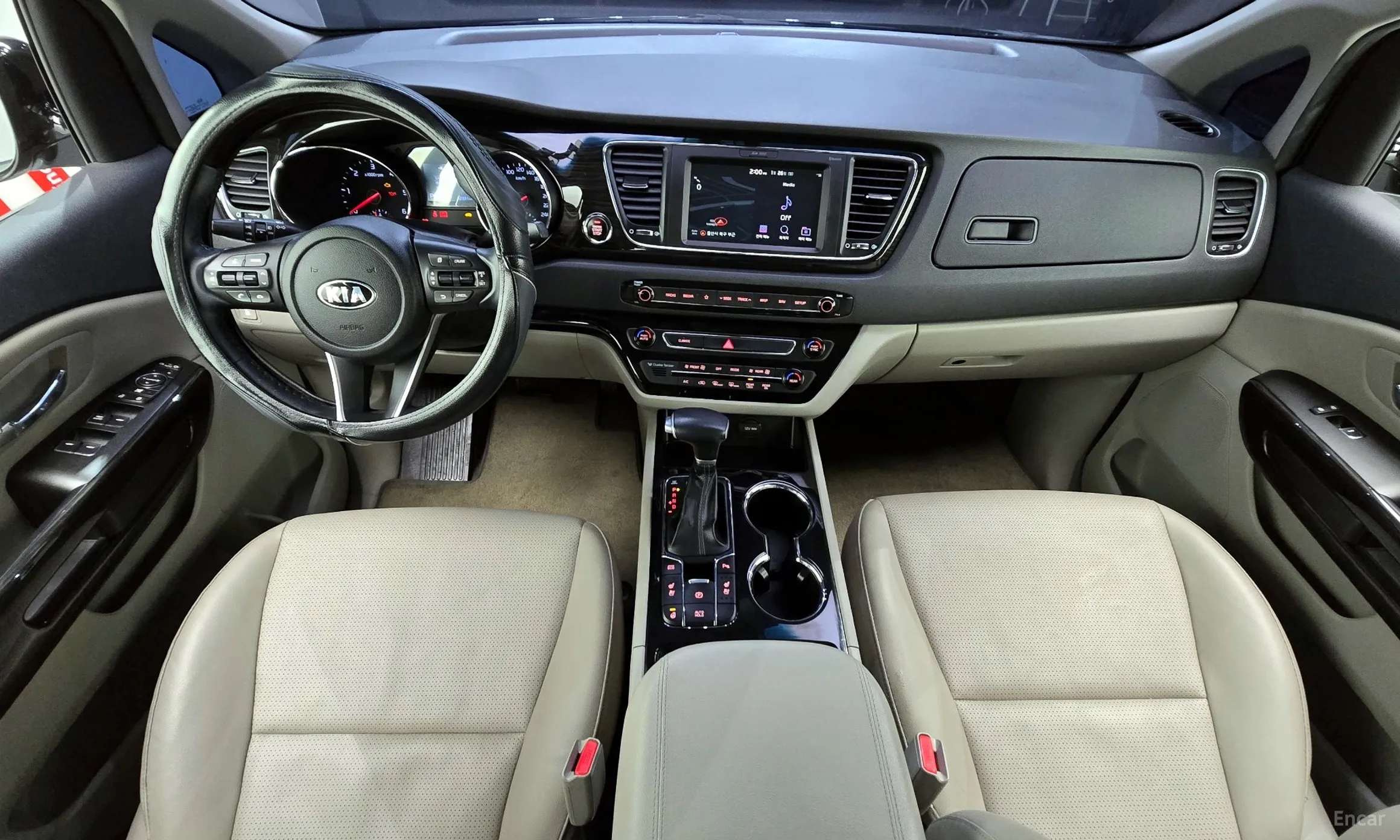 Kia Carnival превью 7