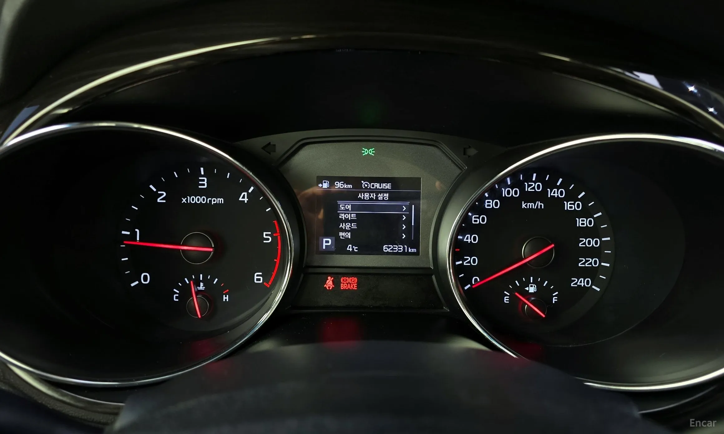 Kia Carnival превью 8