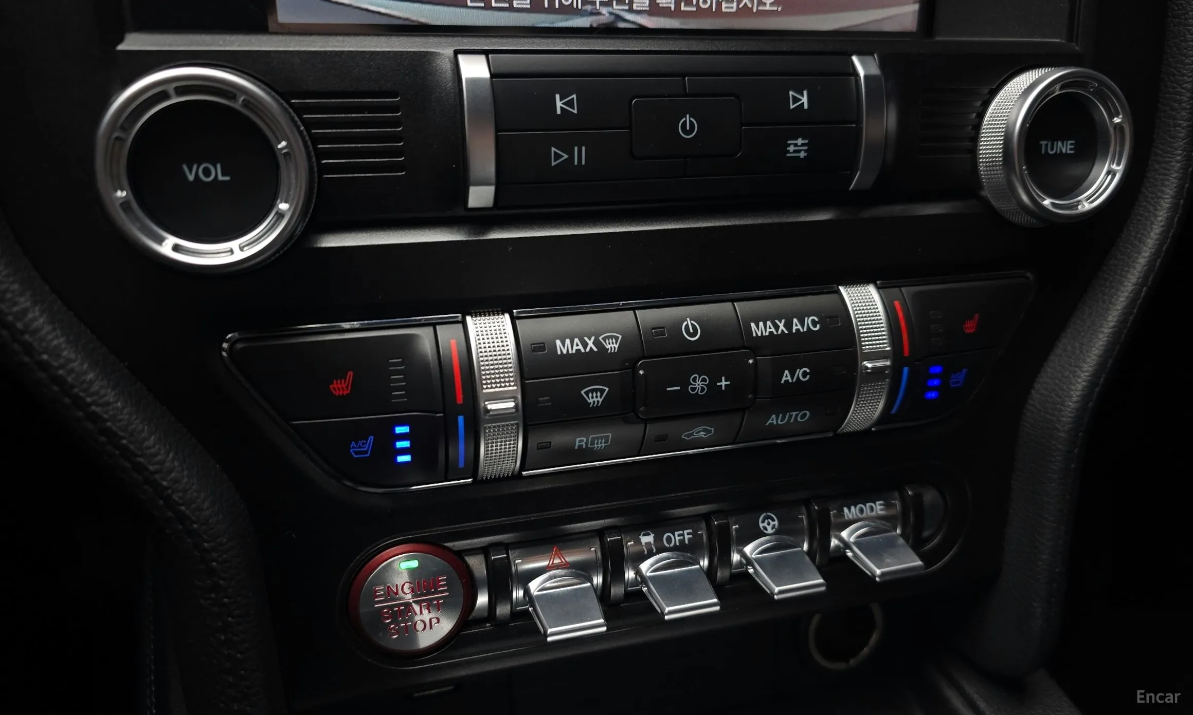 Ford Mustang превью 17