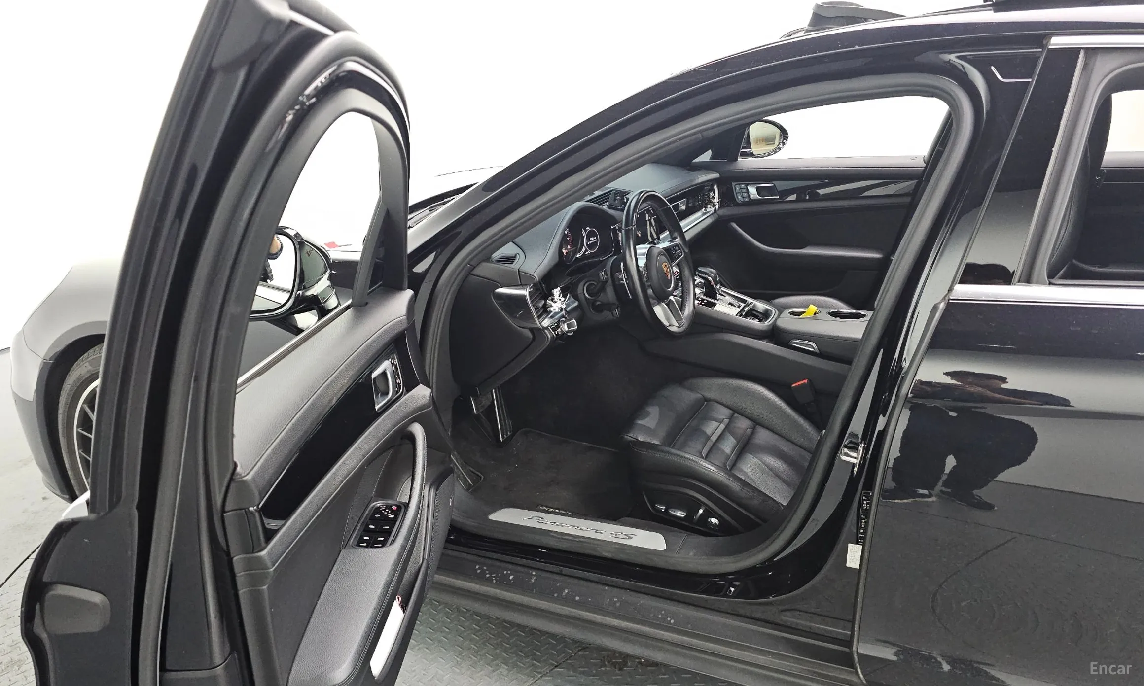 Porsche Panamera (971) превью 10