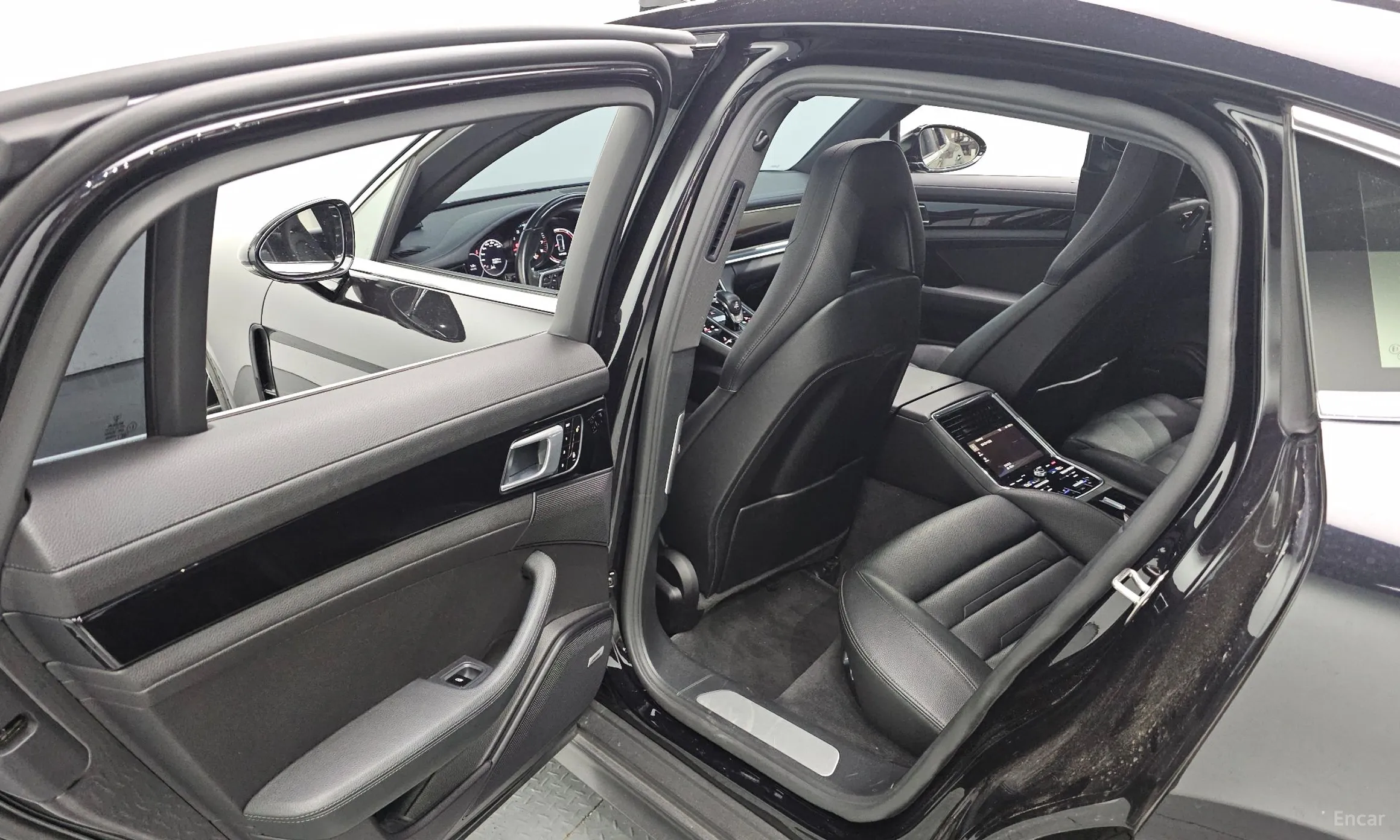 Porsche Panamera (971) превью 12