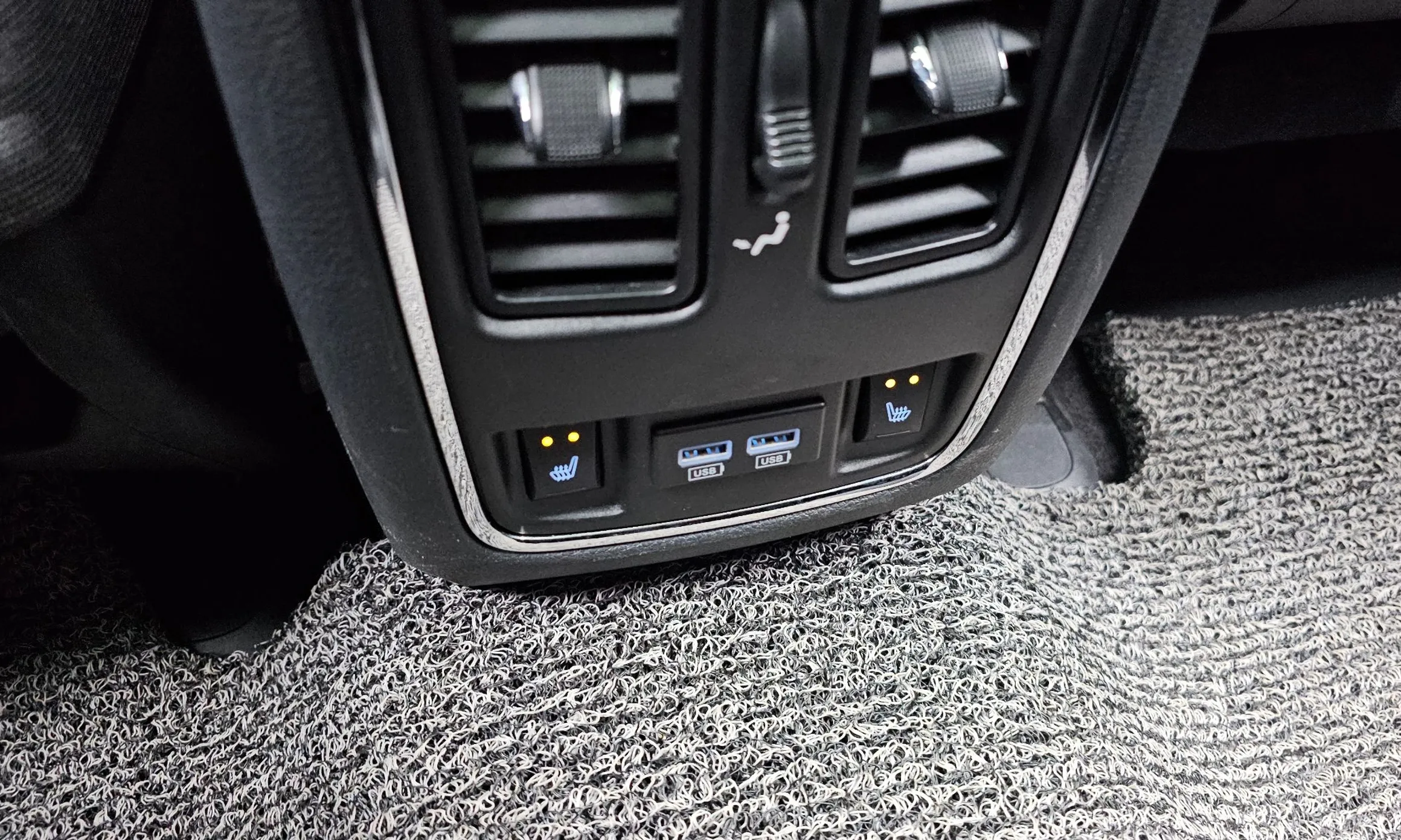 Jeep Grand Cherokee превью 19