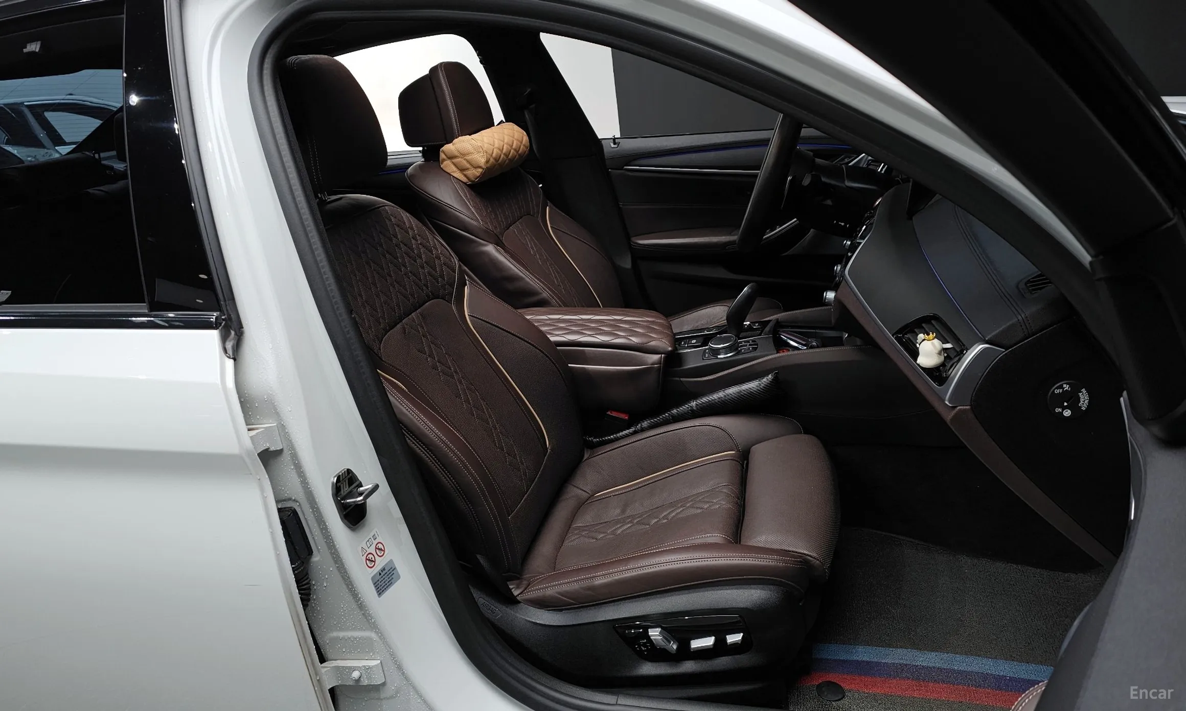 BMW 5 Series (G30) превью 10