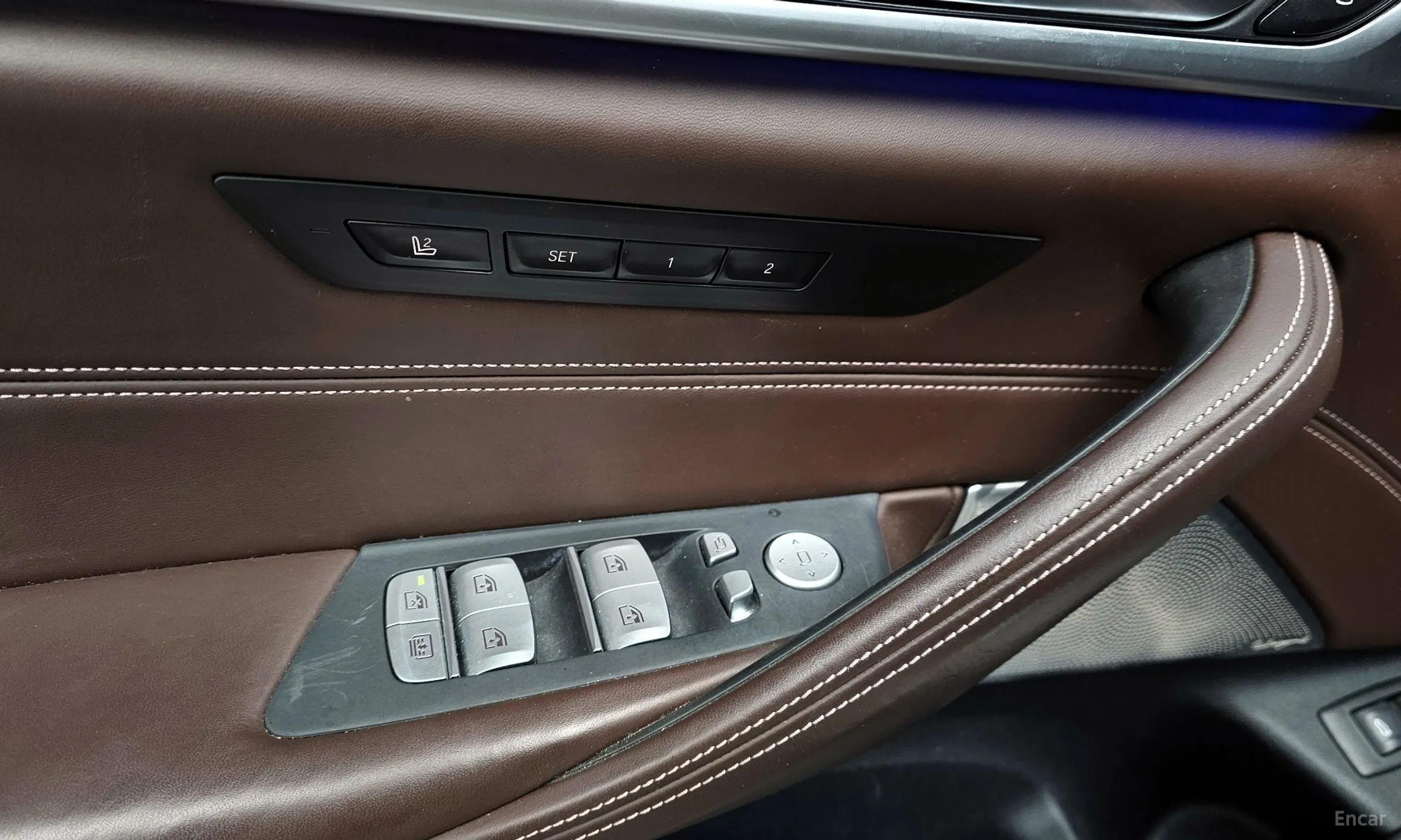 BMW 5 Series (G30) превью 18