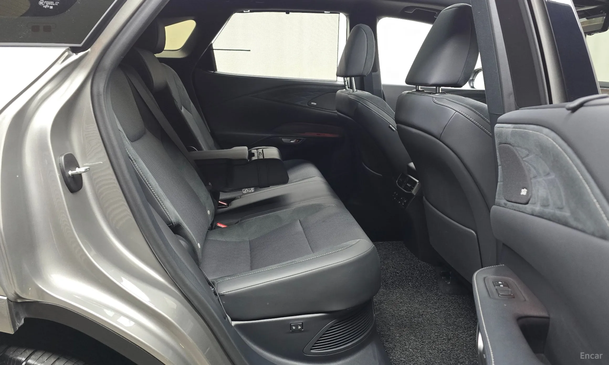 Lexus RX450h + 5th Gen превью 12