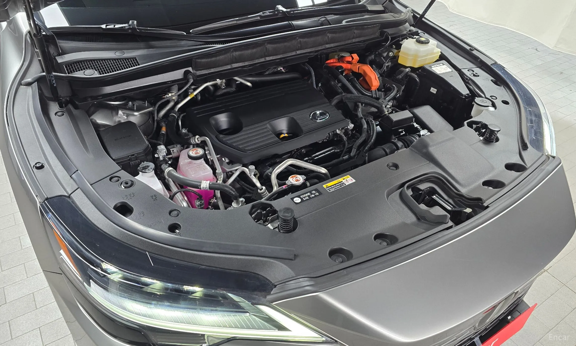 Lexus RX450h + 5th Gen превью 6